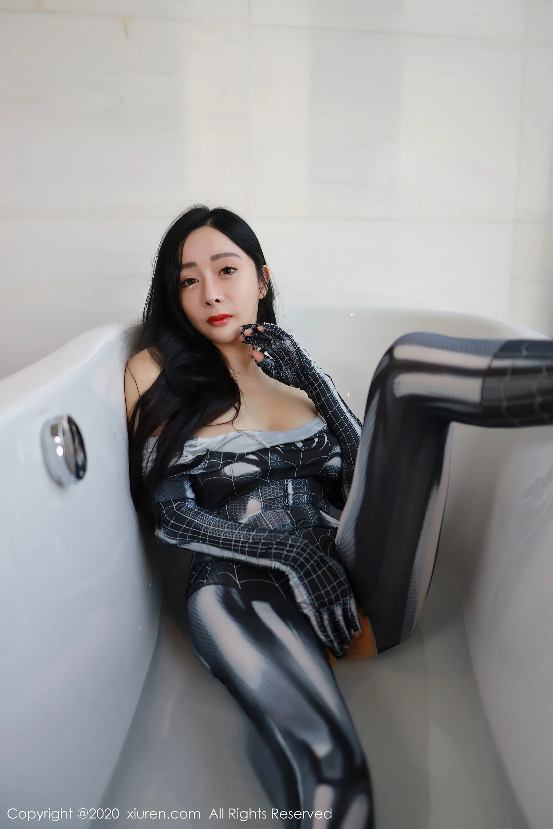  秀人 No.2951 允爾第9张