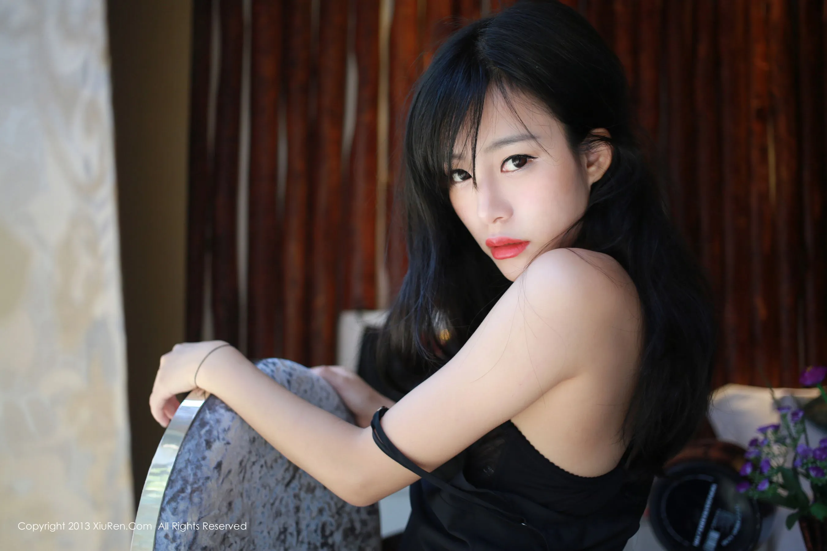  火辣模特@易欣viya 秀人网 No.007第3张