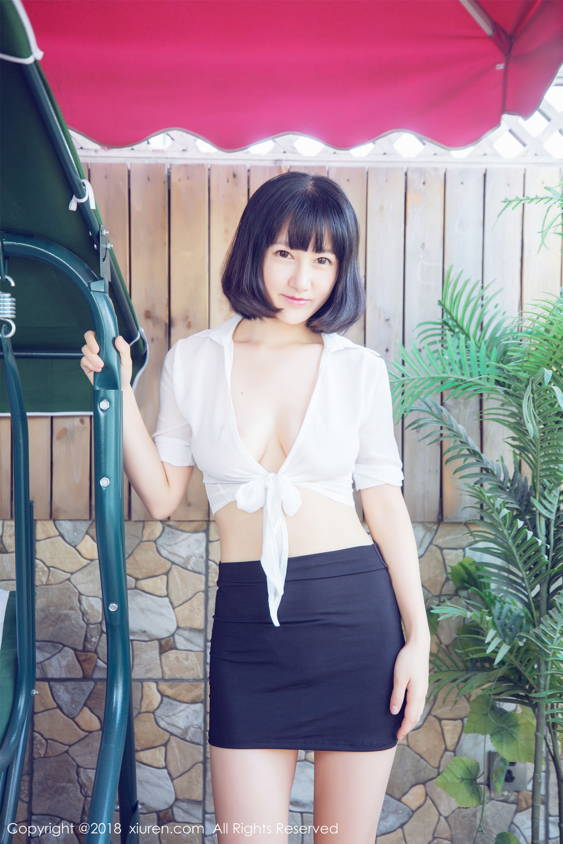  小探戈《透视蕾丝内衣+女仆装+诱惑女秘书OL》 秀人 No.933第13张