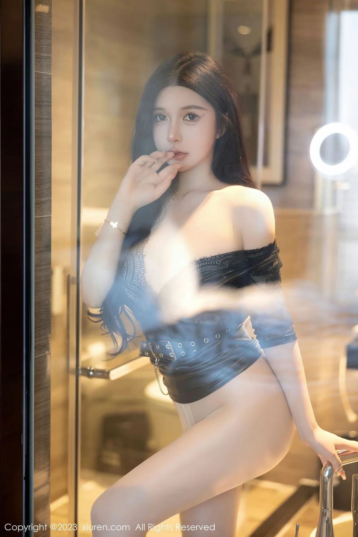  XiuRen 秀人 No.6810 林珊珊 蕾丝连衣短裙性感写真 [92P]第14张