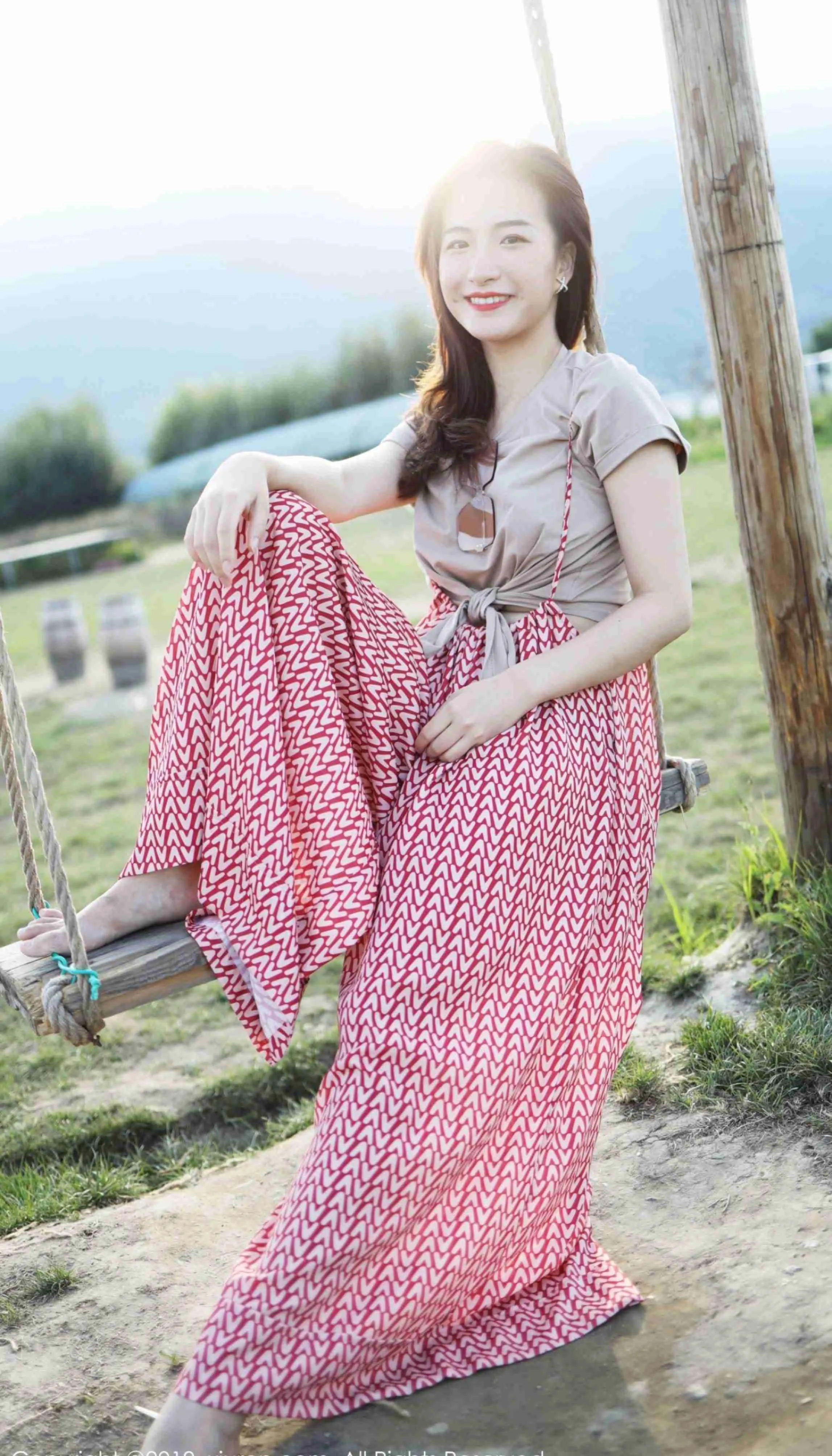 XIUREN秀人网 No.1718 艺儿拿铁第14张