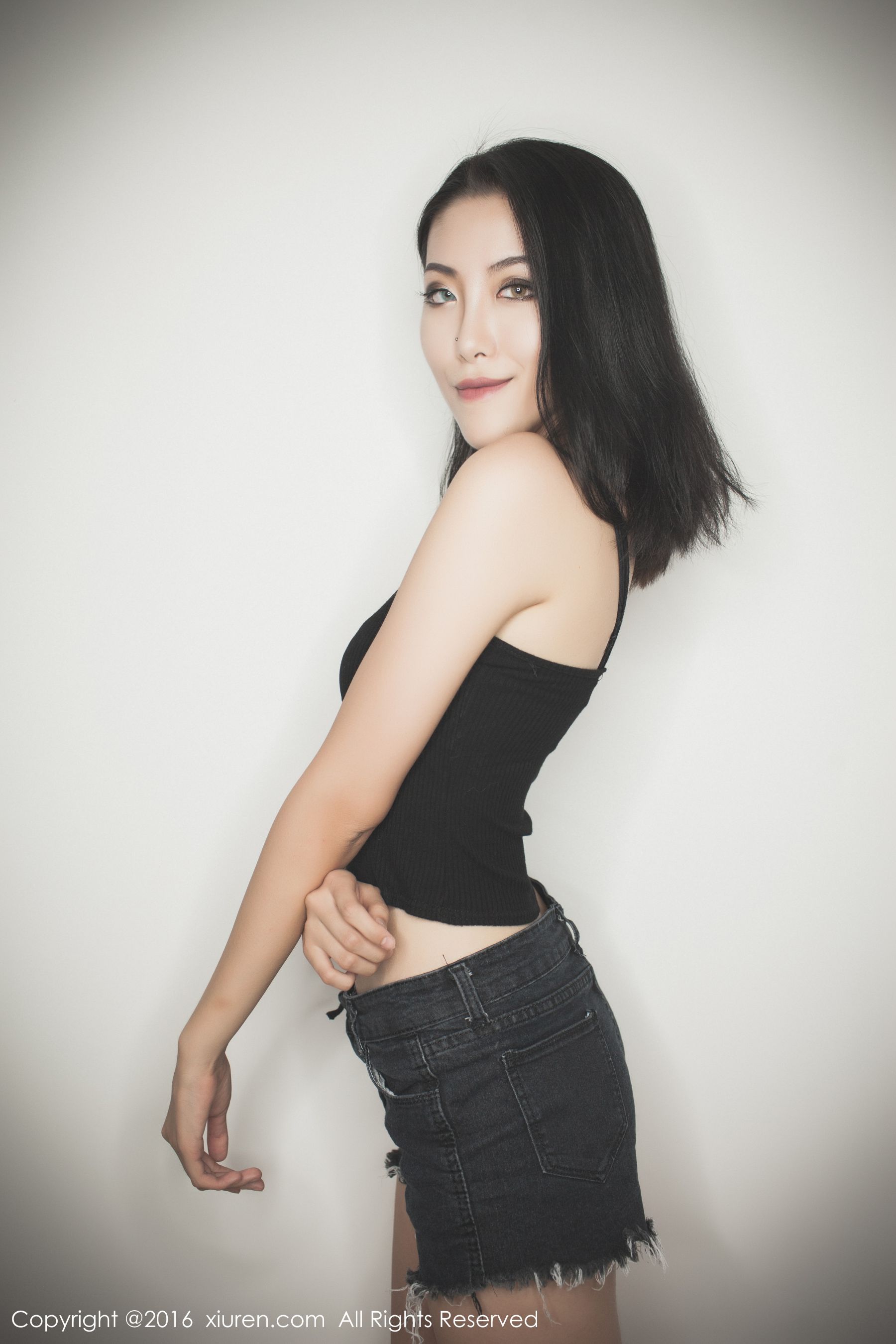  BOBO_xk(黎蒨垚)《热裤+内衣系列》 秀人网 No.617第1张