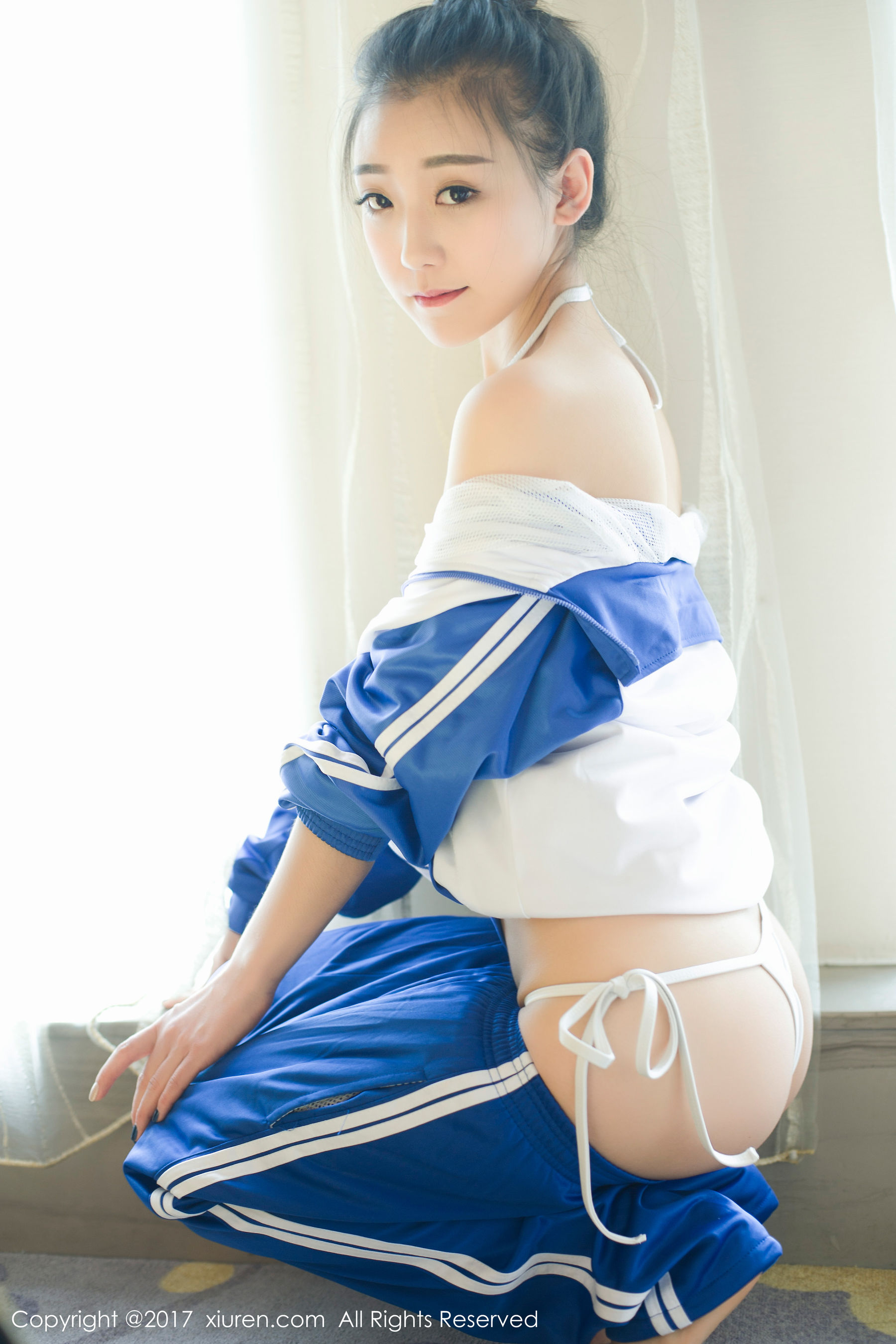 模特陈梦《茉莉花般清新透彻的少女诱惑》 秀人网XIUREN No.690第5张