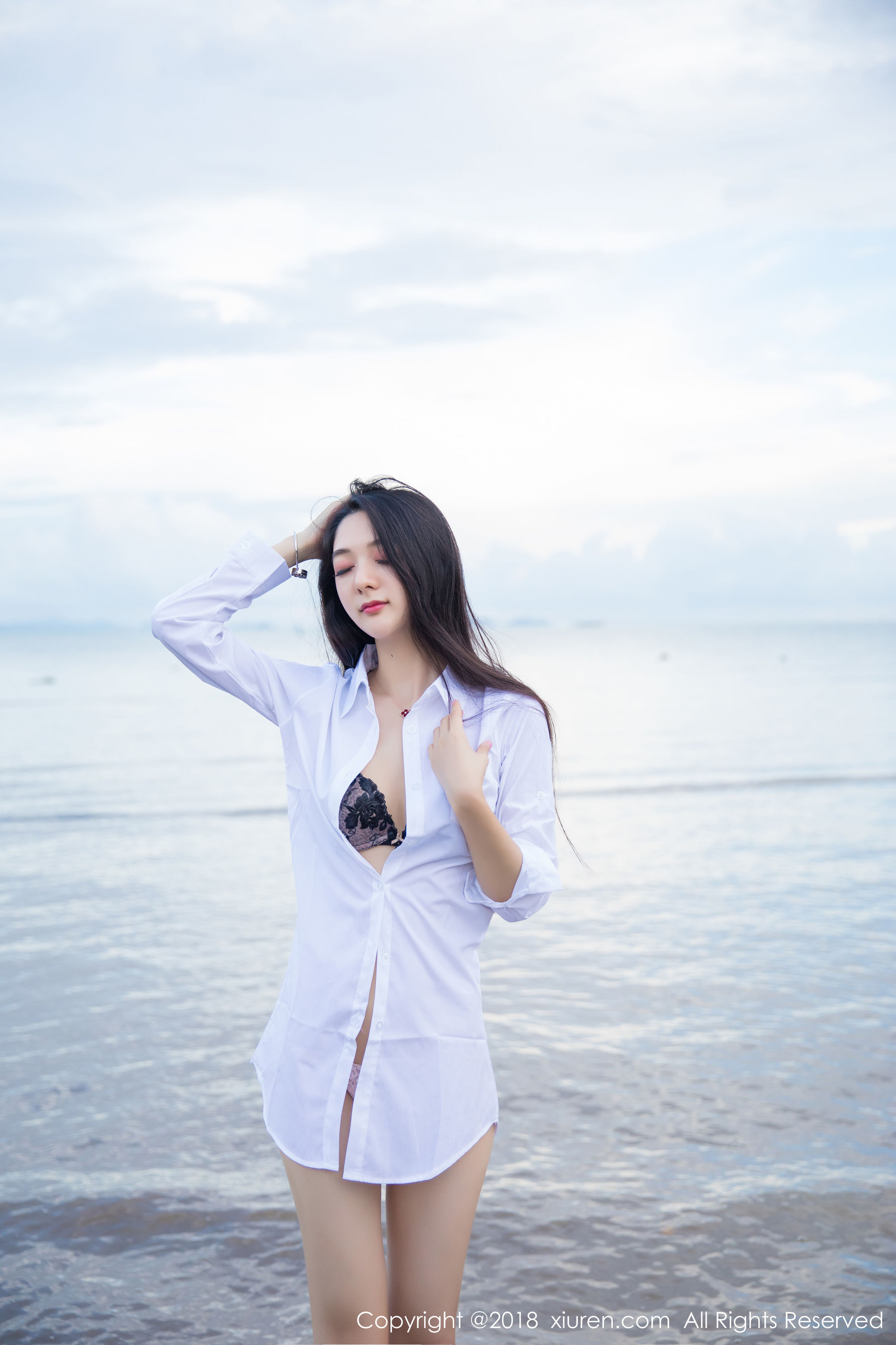 小热巴《白衬衫加蕾丝内衣系列》 XiuRen 秀人网 No.962第8张