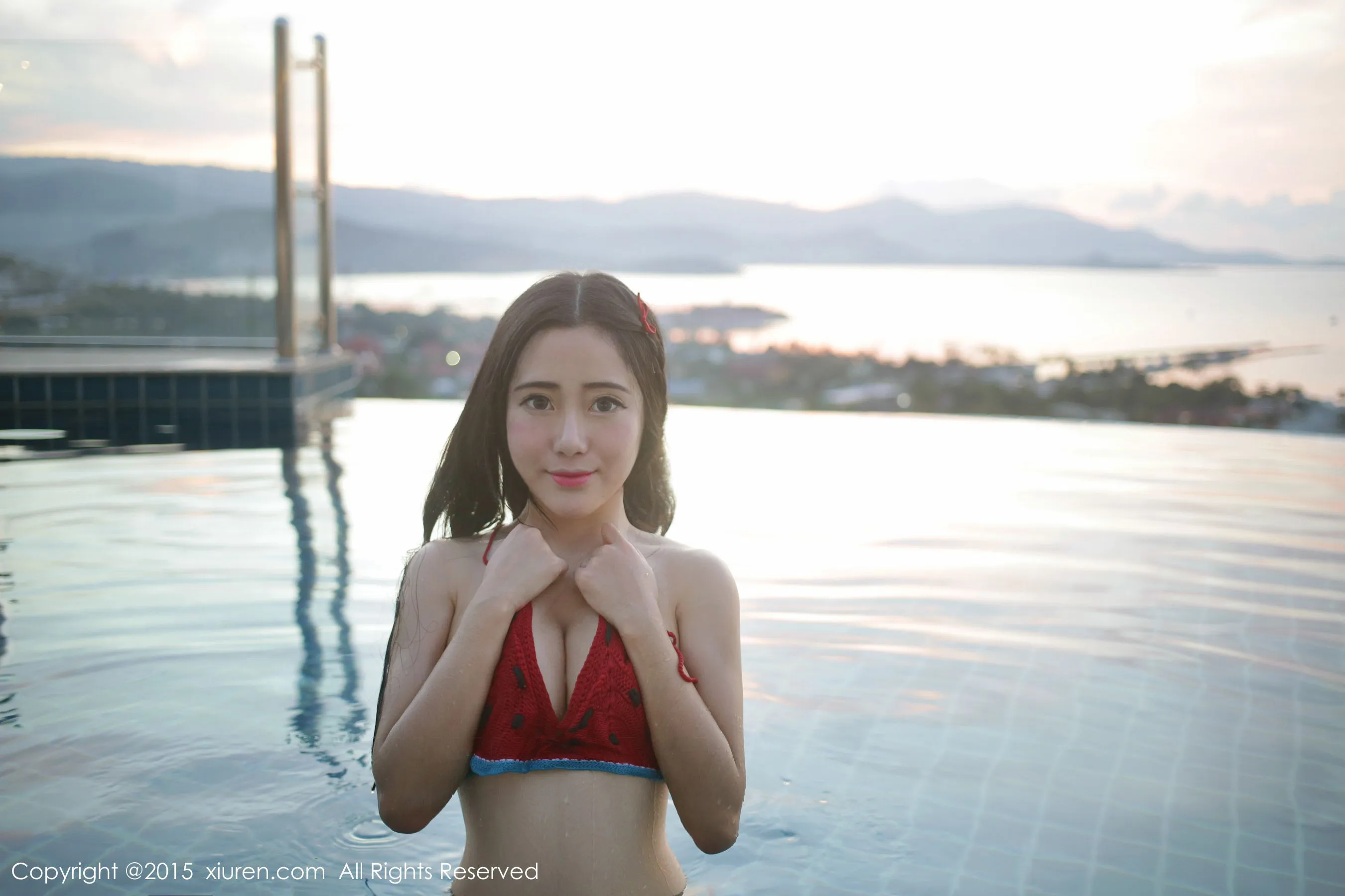 兜豆靓Youlina《苏梅旅拍》比基尼+COS猫女 秀人网 No.445第16张