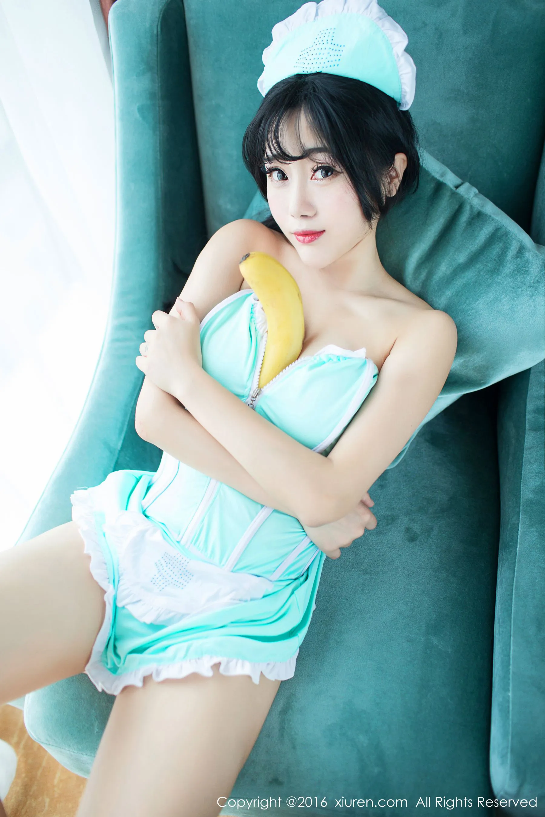  兜豆靓Youlina《香蕉小护士》 秀人网 No.550第5张