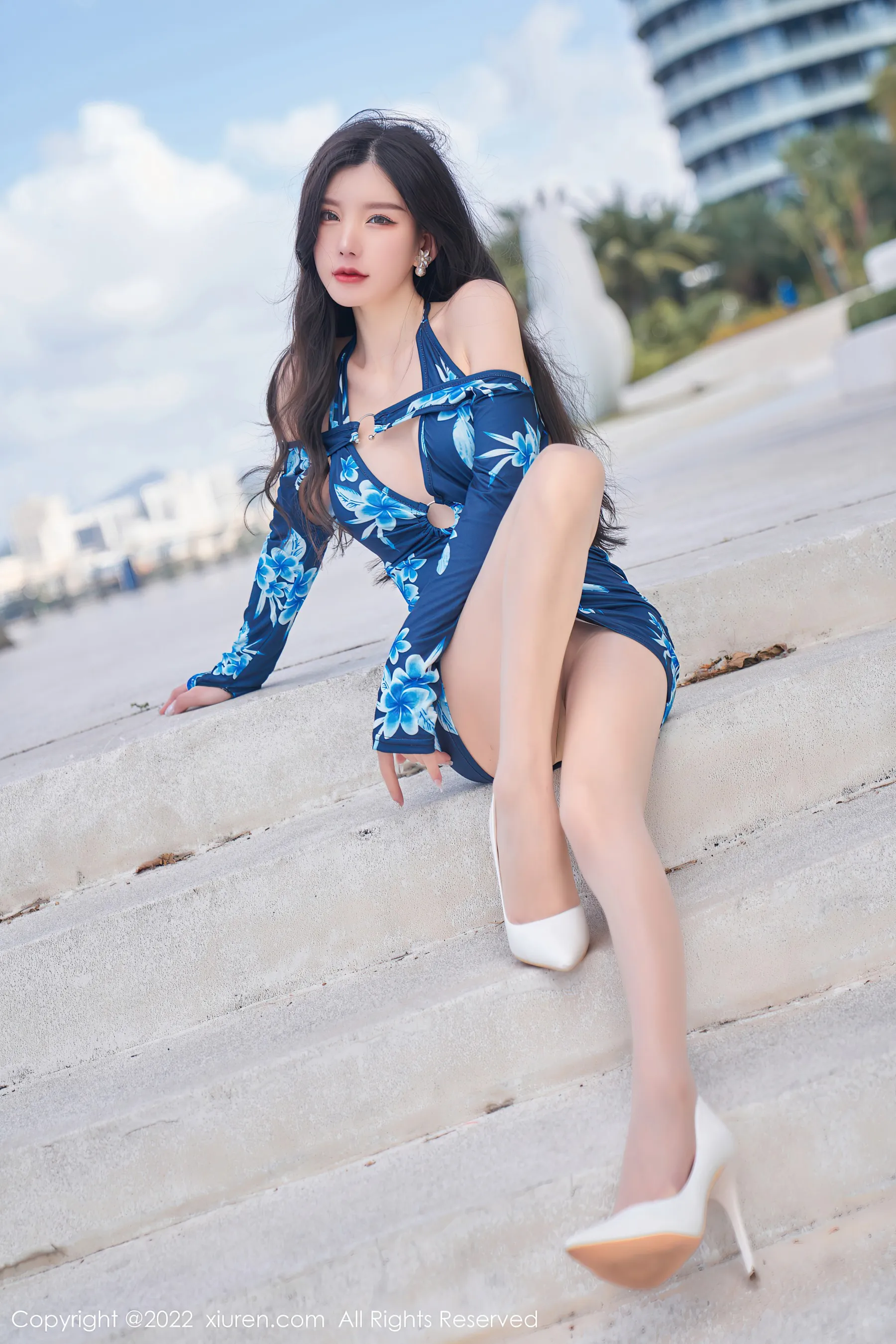  秀人网 No.4563 周于希Sally 丝袜女神三亚旅拍第6张