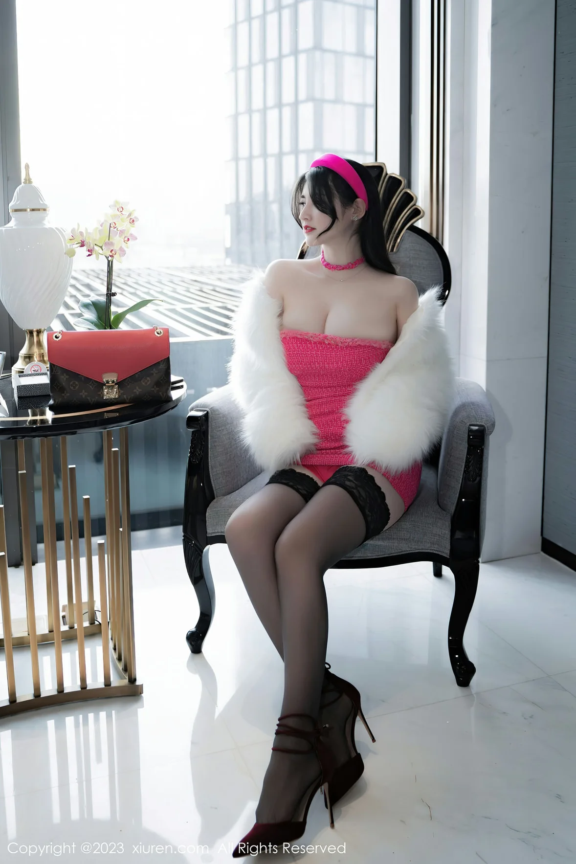  XiuRen 秀人 No.6830 诗诗kiki 魅惑黑丝性感写真 [50P]第5张