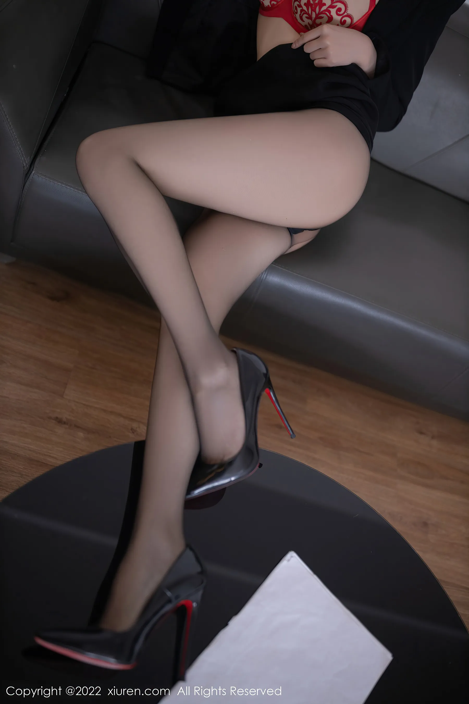  秀人网 No.4755 安然Maleah 女老板角色扮演第18张