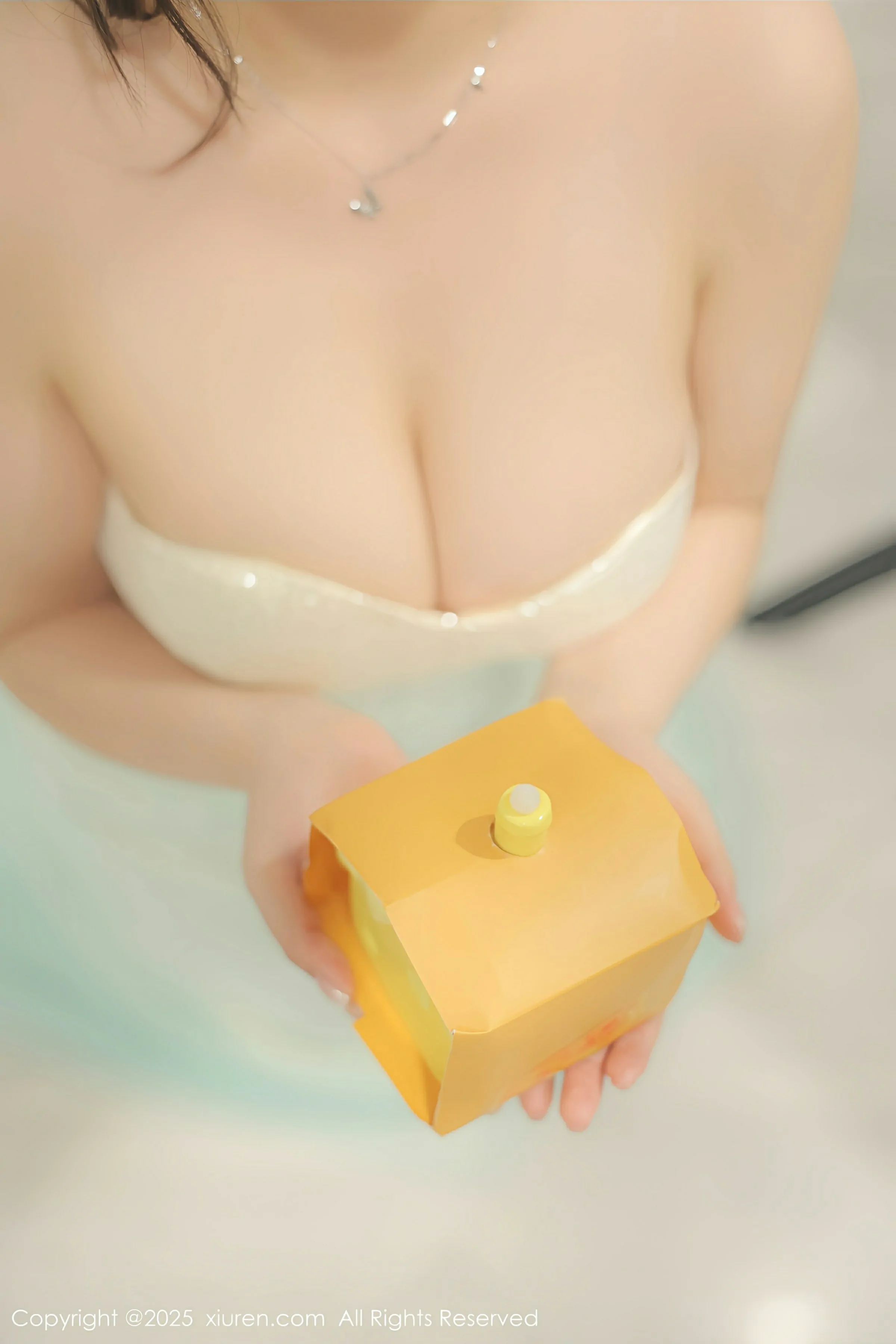  XiuRen 秀人 No.10222 蛋蛋宝 [78P]第2张