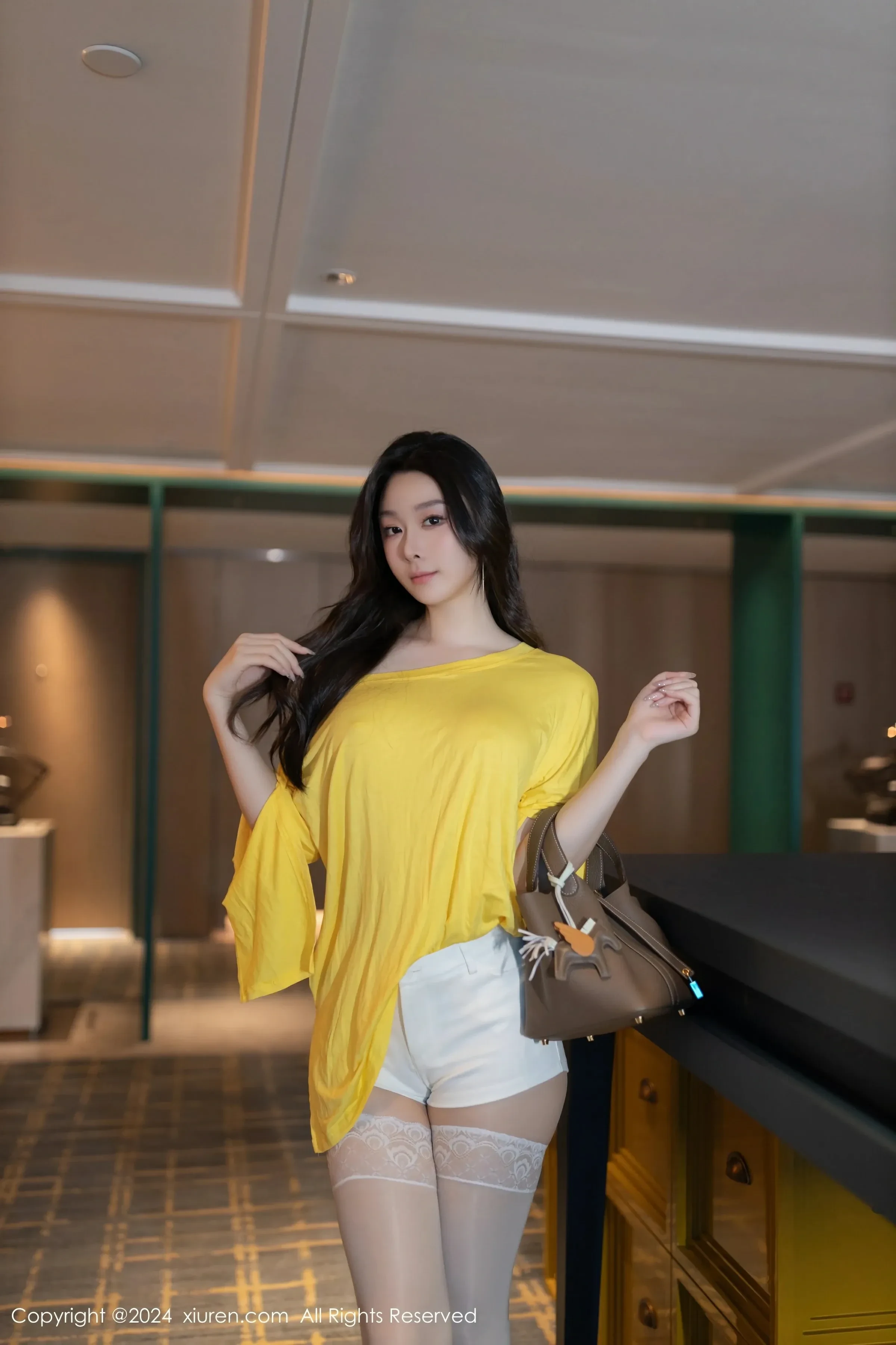  XiuRen 秀人 No.9019 小逗逗 [82P]第1张