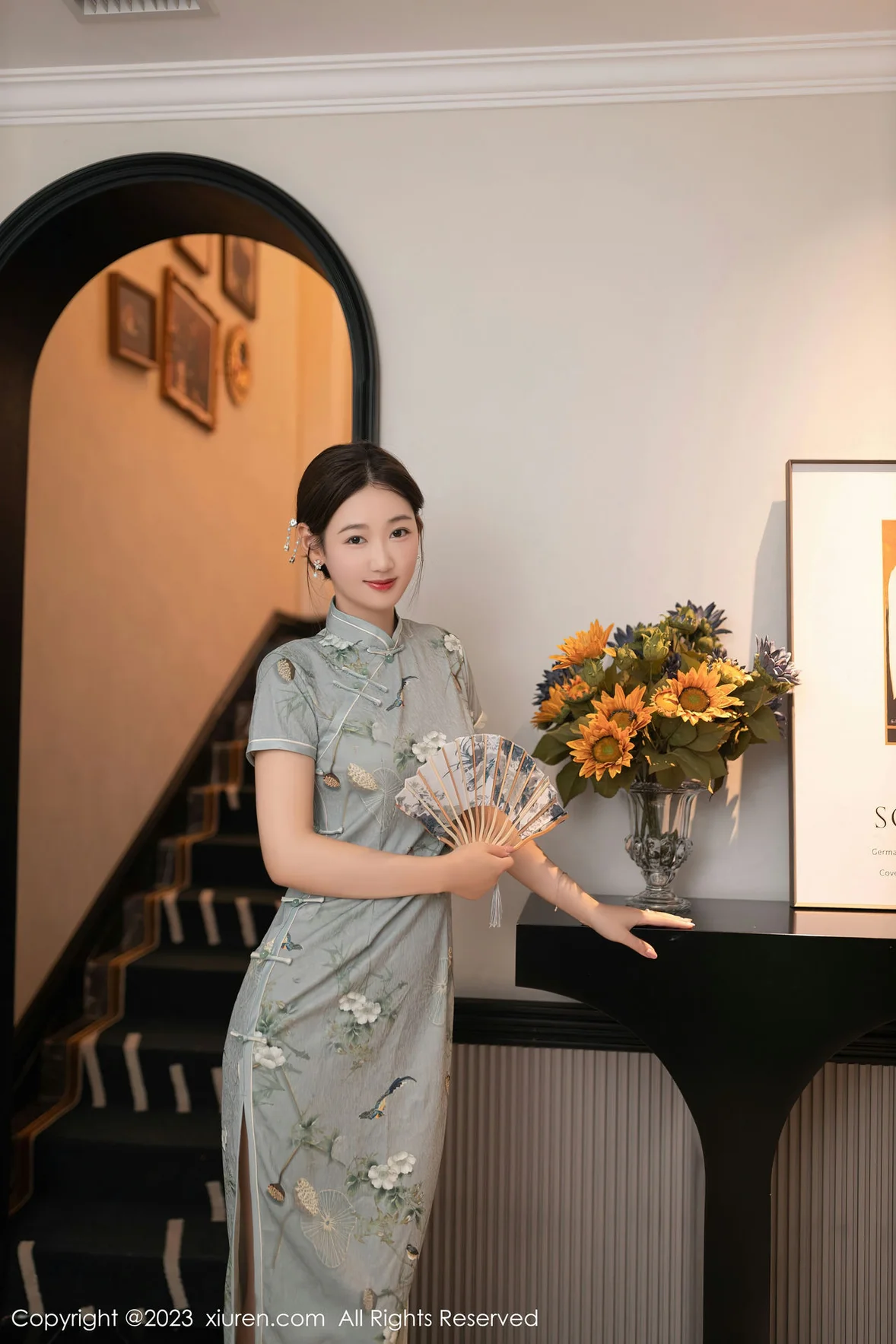  XiuRen 秀人 No.7232 唐安琪 绿灰色旗袍巴厘岛旅拍 [77P]第1张