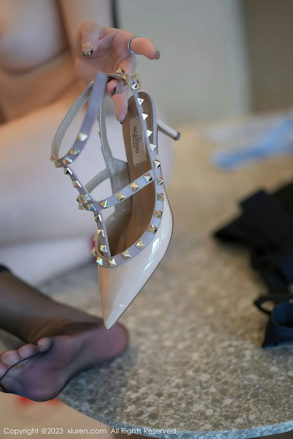  XiuRen 秀人 No.7095 Carol周妍希 魅惑黑丝性感写真 [77P]第25张