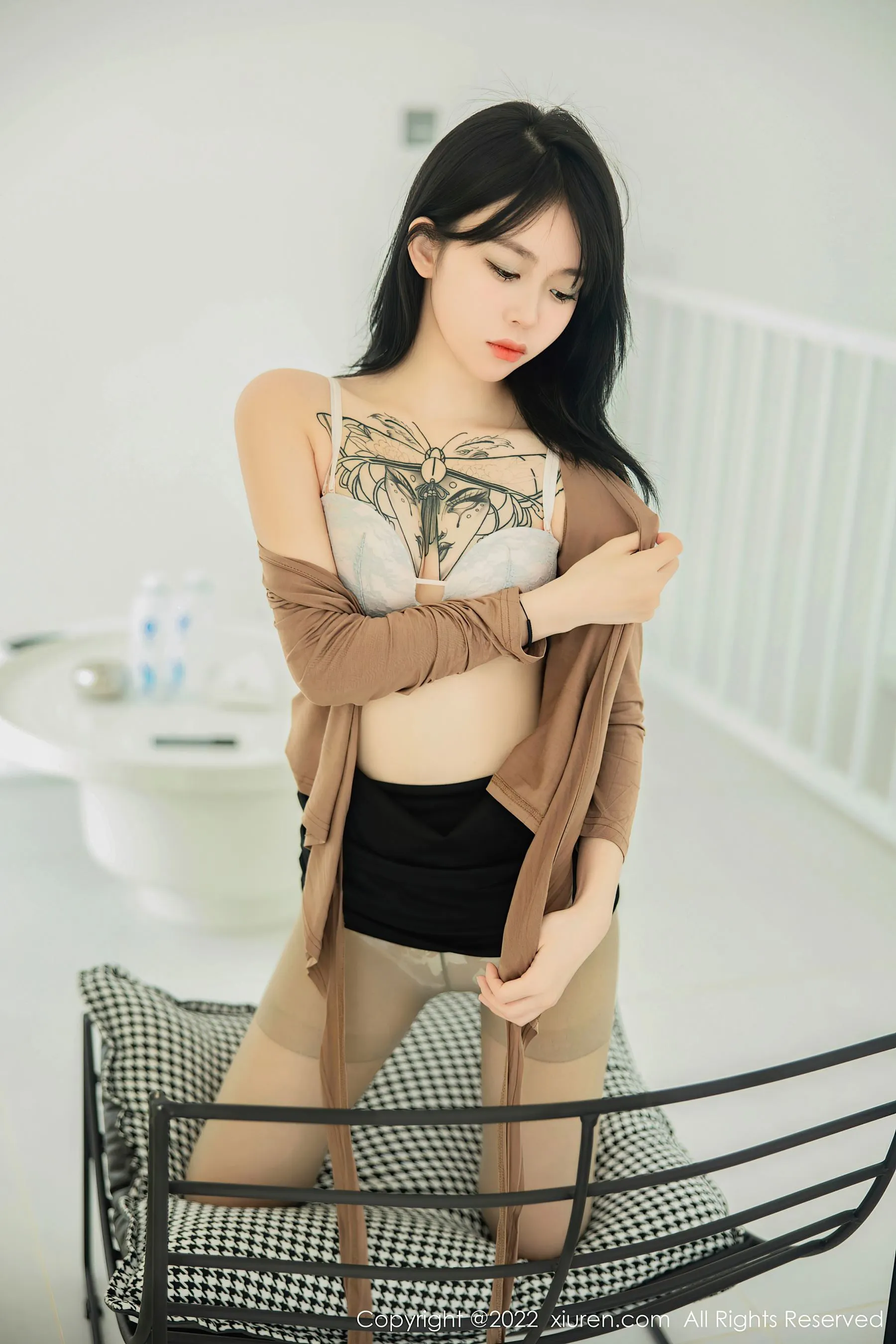  秀人网 No.5587 奶瓶. 大理旅拍第23张