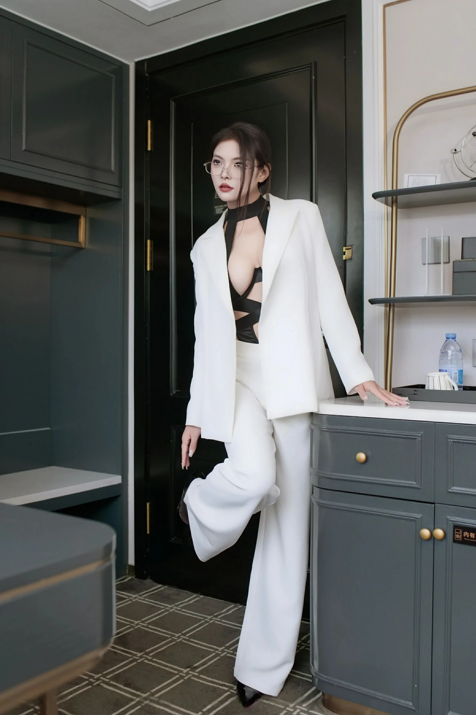  秀人网 No.10464 冬安 [94P]第1张