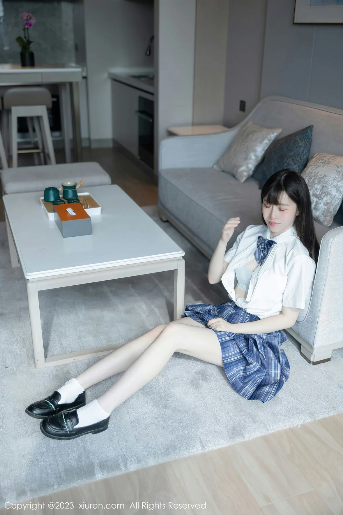  XiuRen 秀人 No.6993 林悠悠 jk短裙首套写真 [104P]第16张