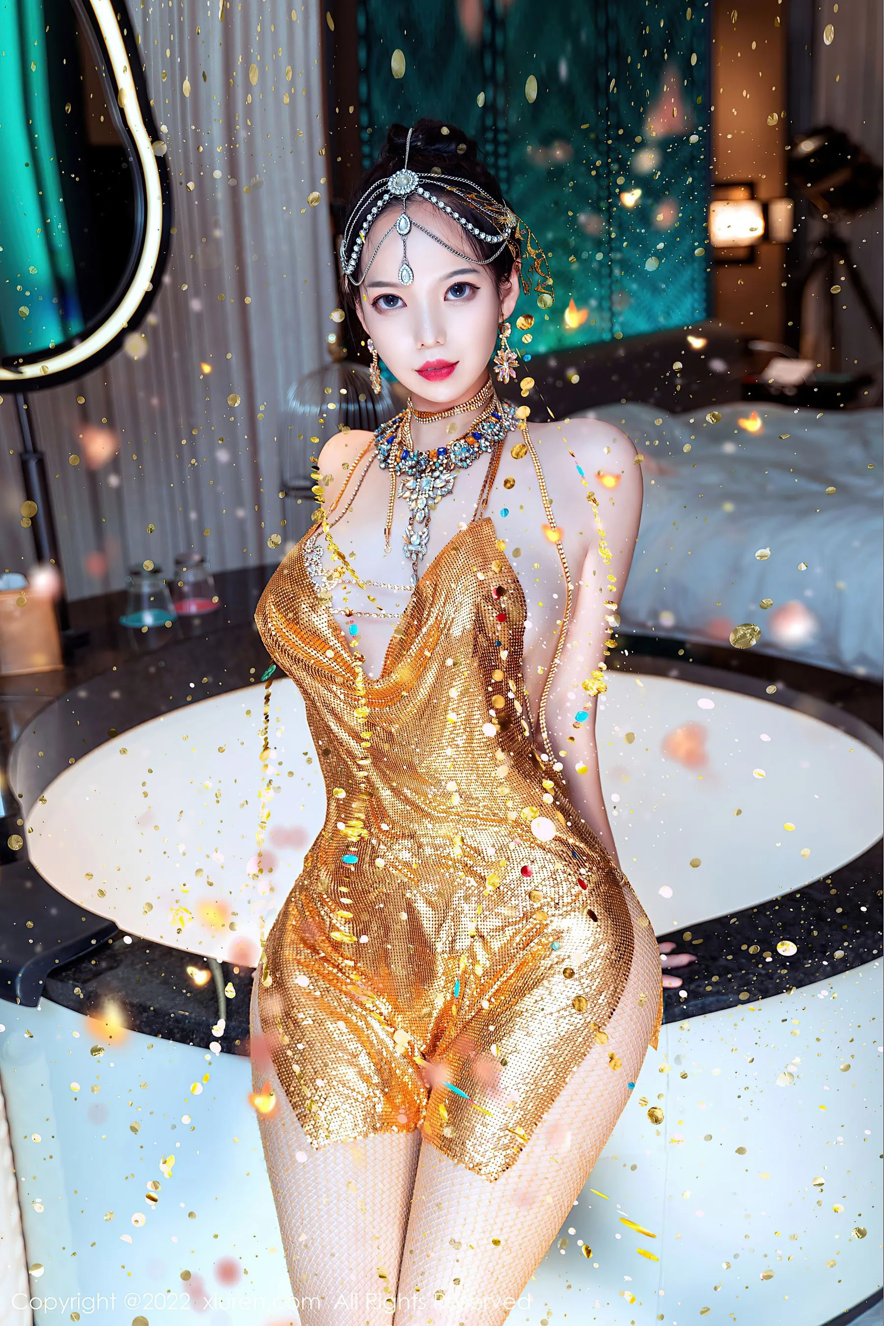  秀人网 No.5559 大美妞儿 美腿丰腴第21张