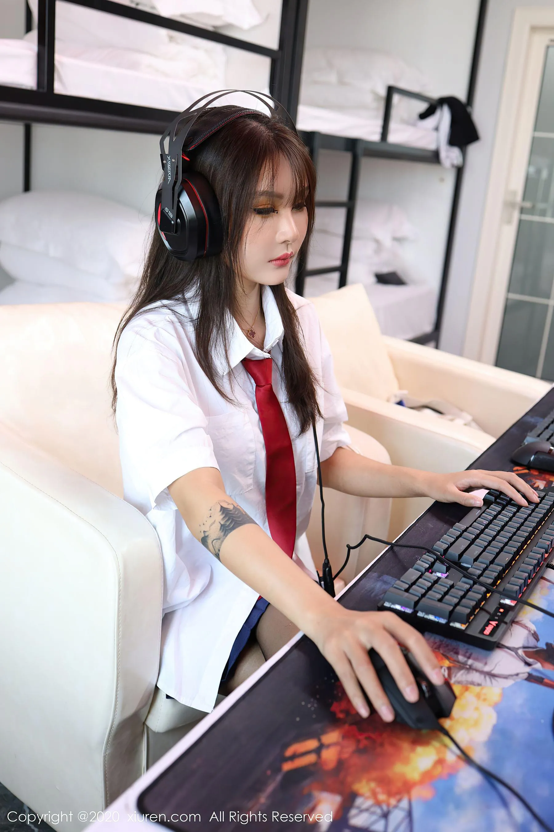  秀人 No.2461 Emily顾奈奈第1张