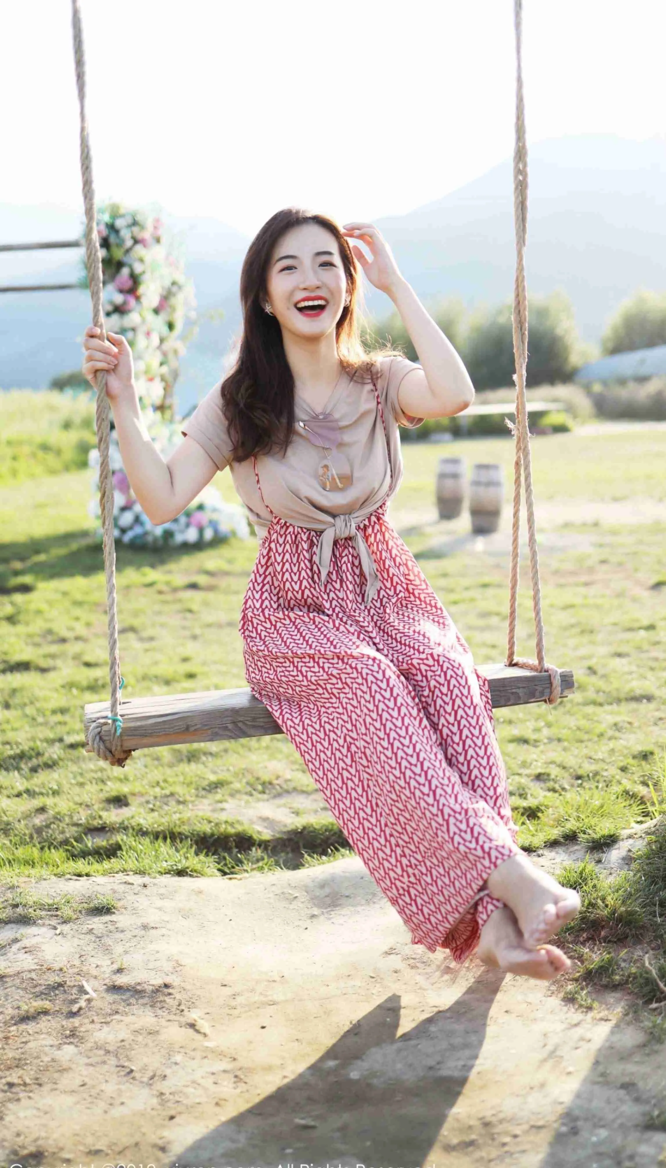 XIUREN秀人网 No.1718 艺儿拿铁第12张