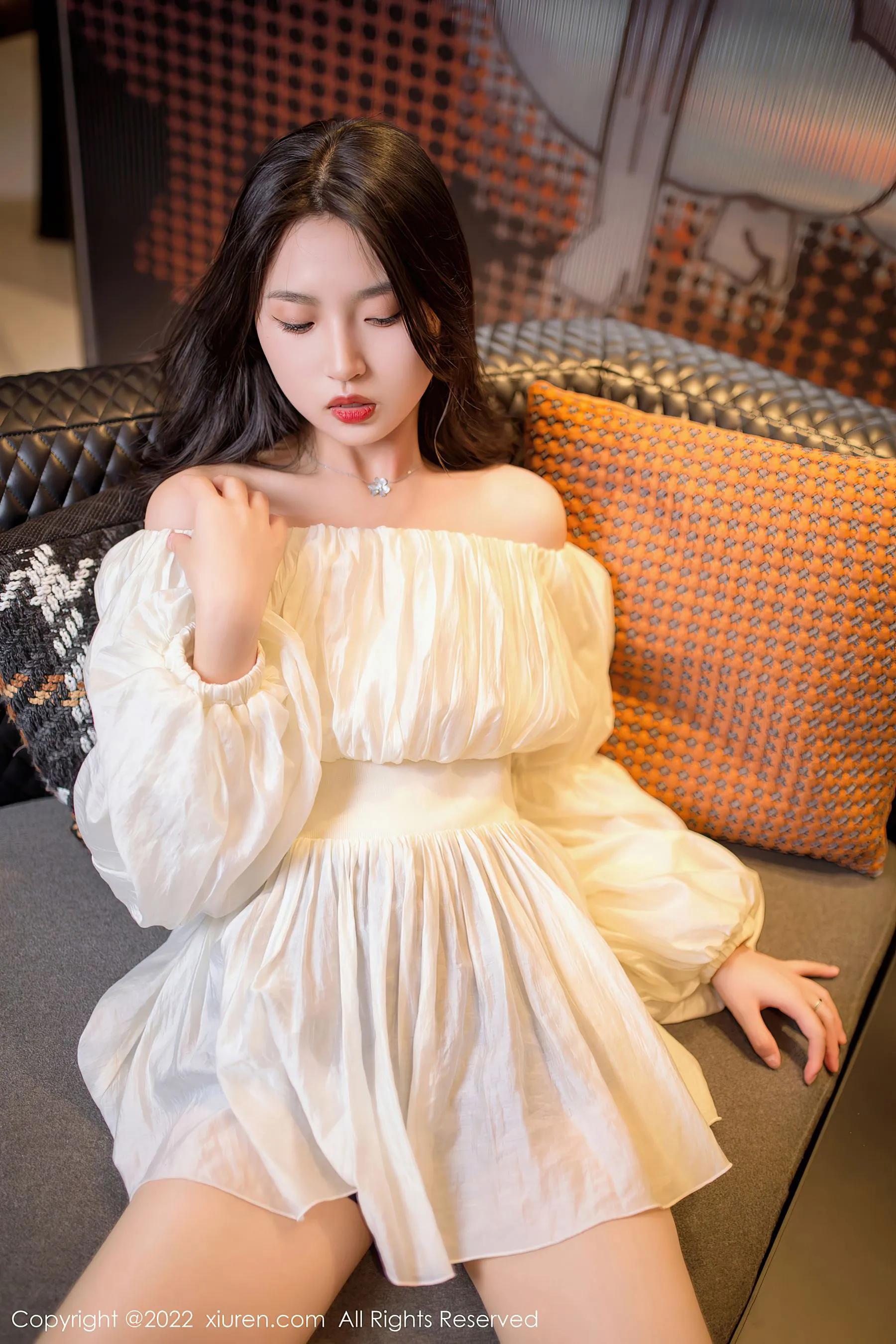  秀人网 No.5399 十九九 新人美腿第21张