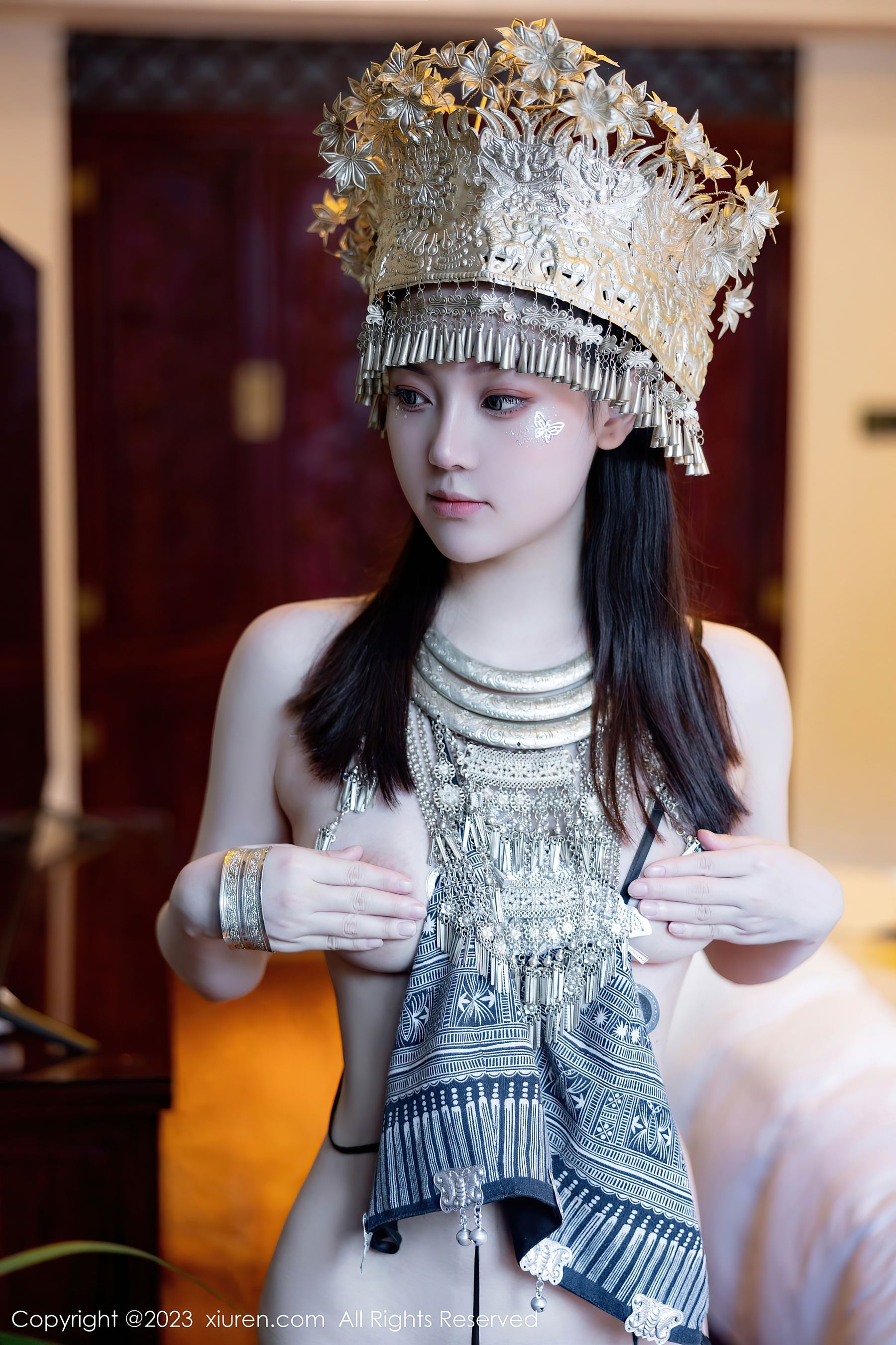  XiuRen 秀人 No.7448 豆瓣酱 苗族服饰第5张