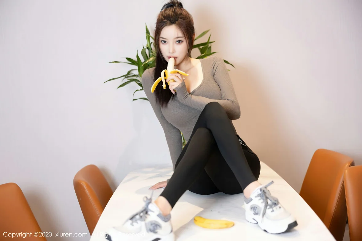  XiuRen 秀人 No.6825 杨晨晨Yome 黑色瑜伽裤性感写真 [82P]第7张