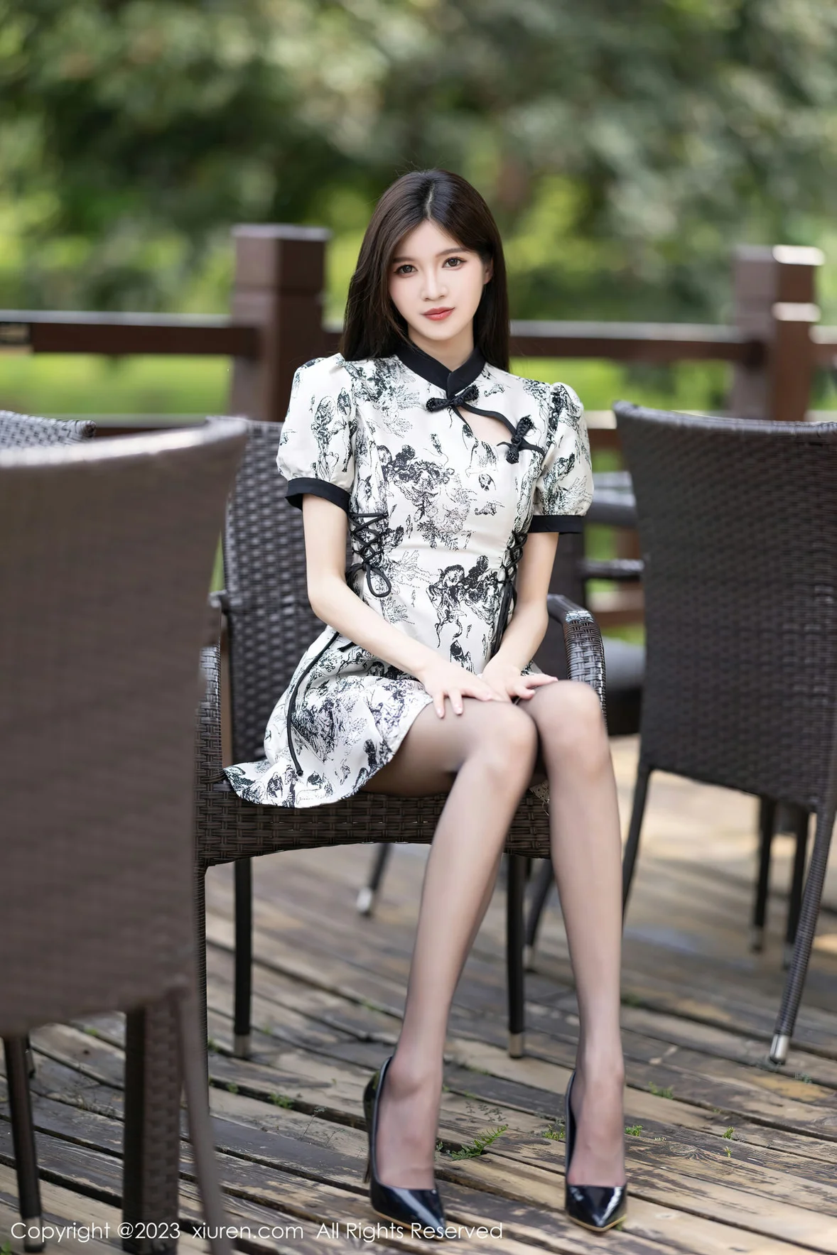  秀人网 No.7320 程程程- 香肩蕾丝内衣安吉旅拍 [84P]第5张