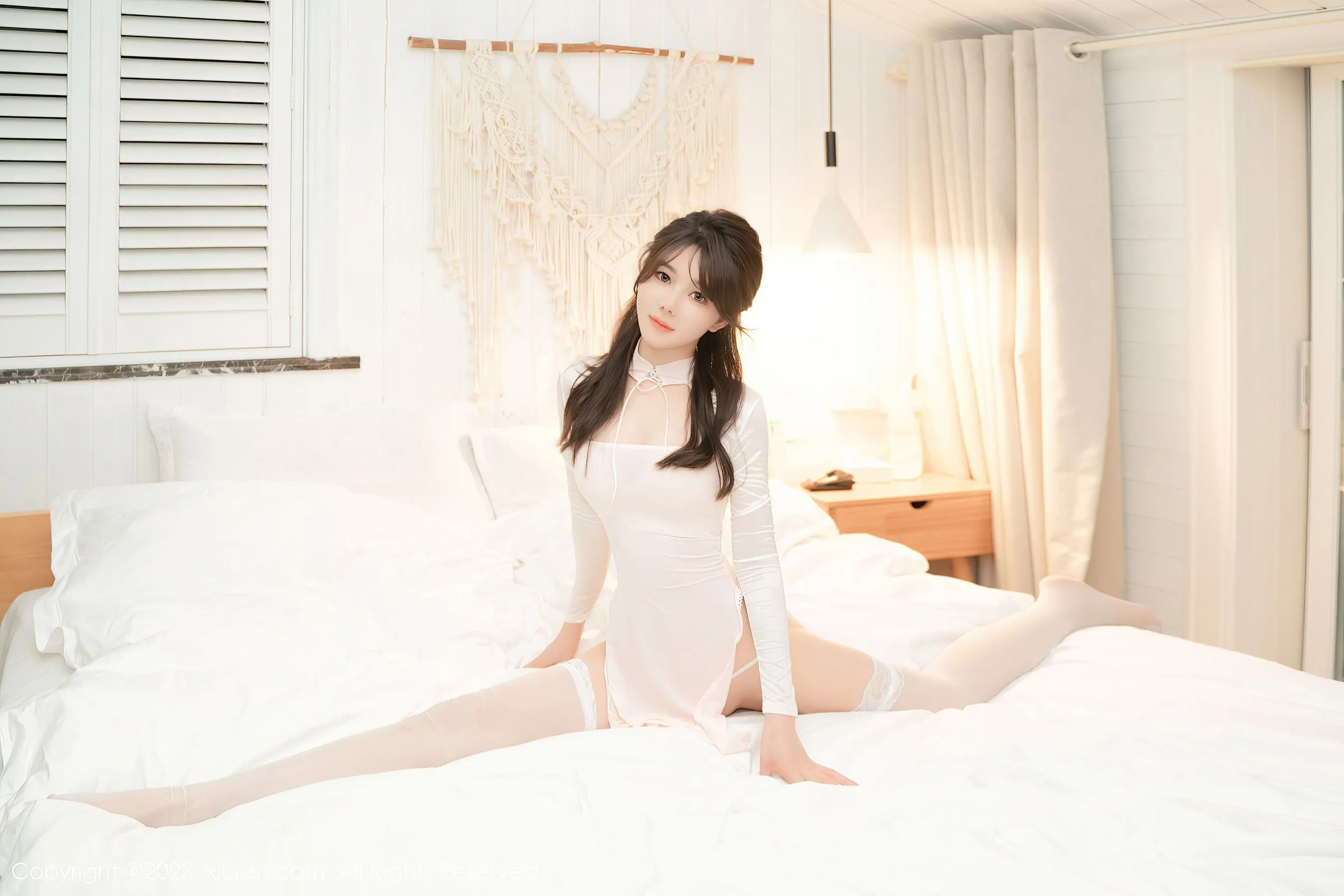  秀人网 No.6489 婠婠么 丝袜美腿第3张