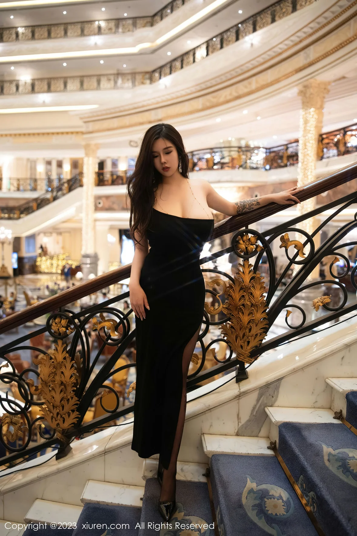  XiuRen 秀人 No.6973 周思乔Betty巨乳黑色露肩短裙性感私房 [81P]第5张