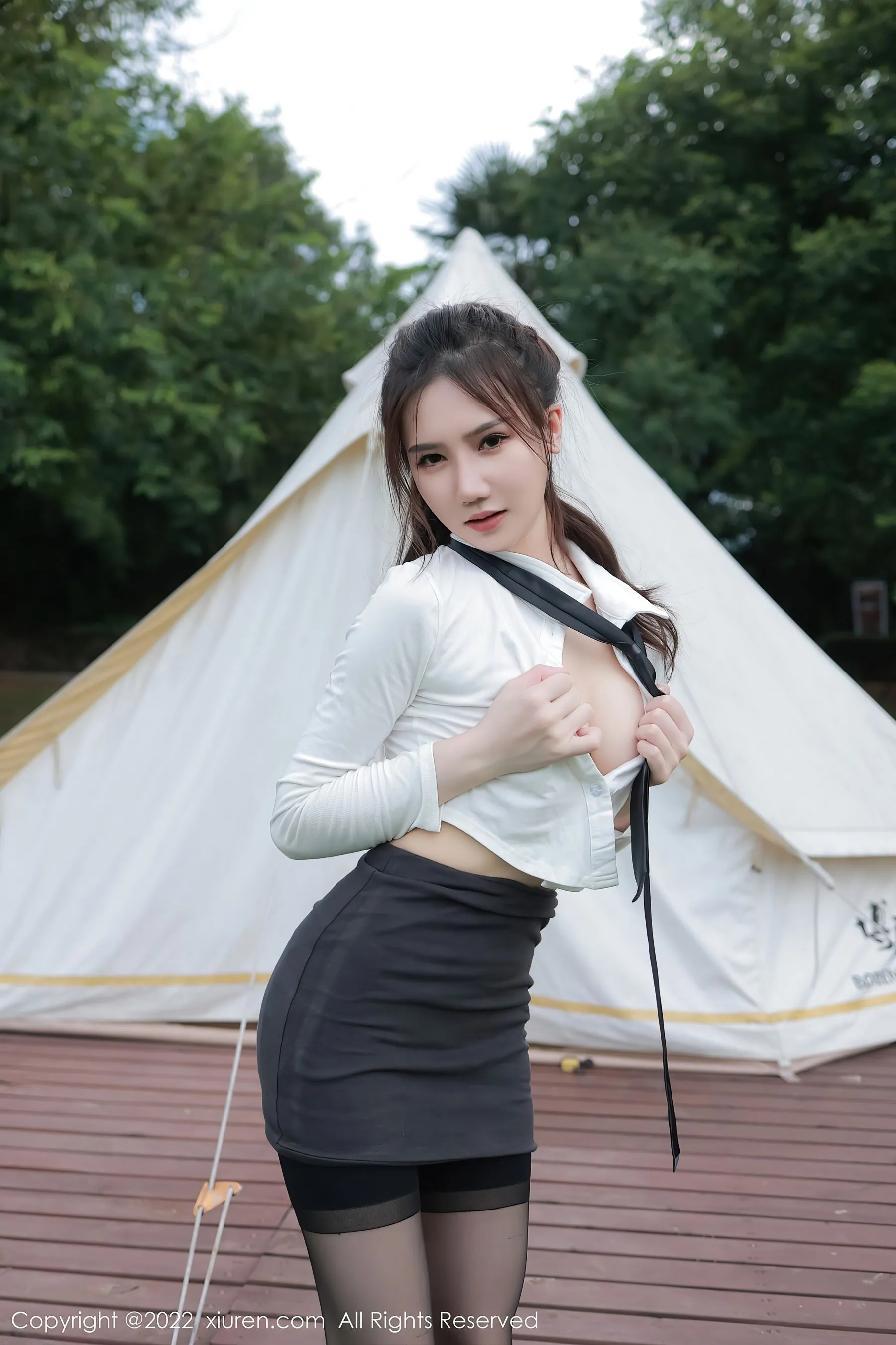  秀人网 No.5703 古月小同学 黑丝白T第18张