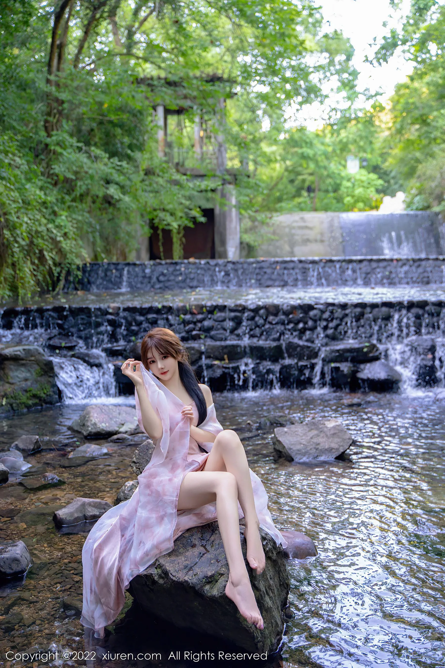  秀人网 No.5690 婠婠么 美腿长裙第6张