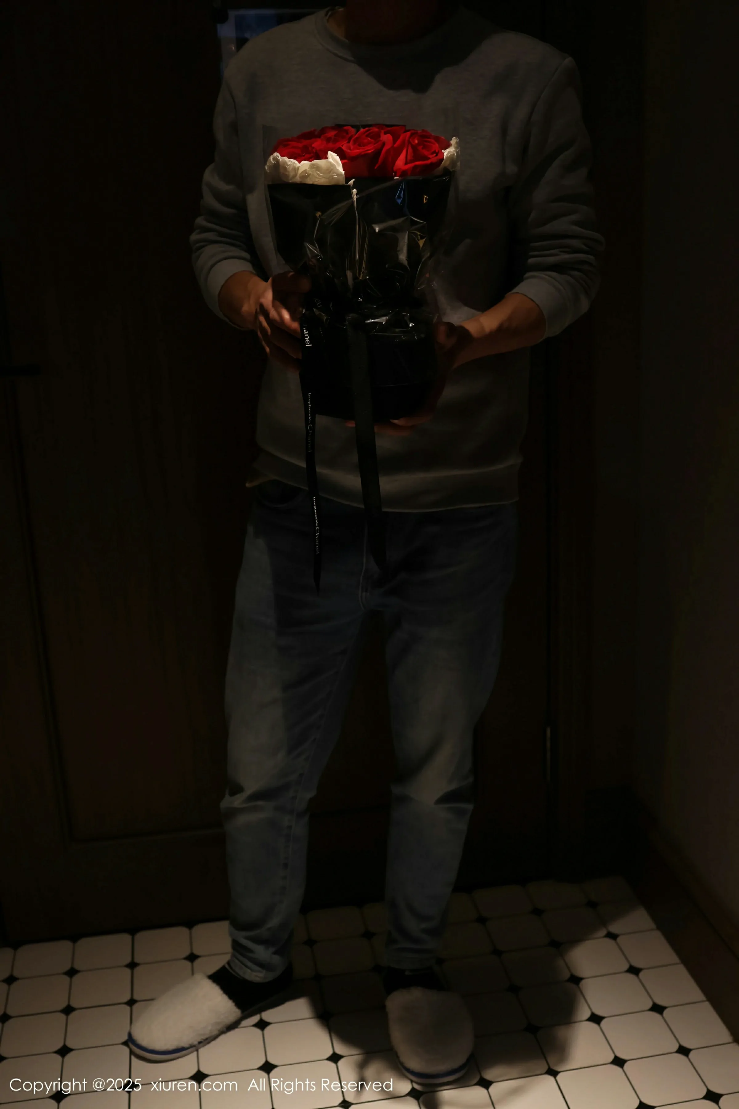  XiuRen 秀人 No.9983 小薯条nienie [106P]第2张