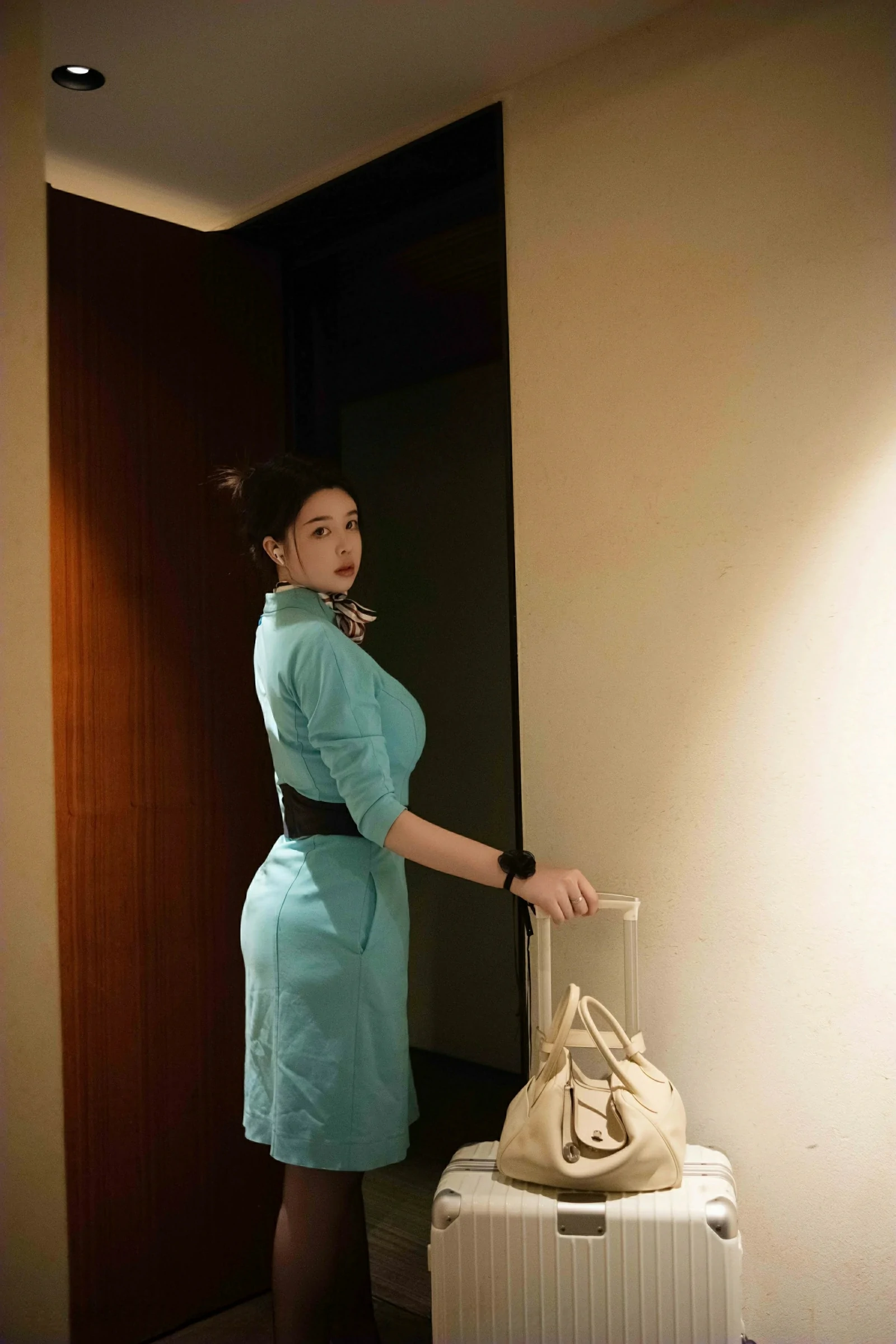  XiuRen 秀人 No.9609 樱桃小犊子 [41P]第2张