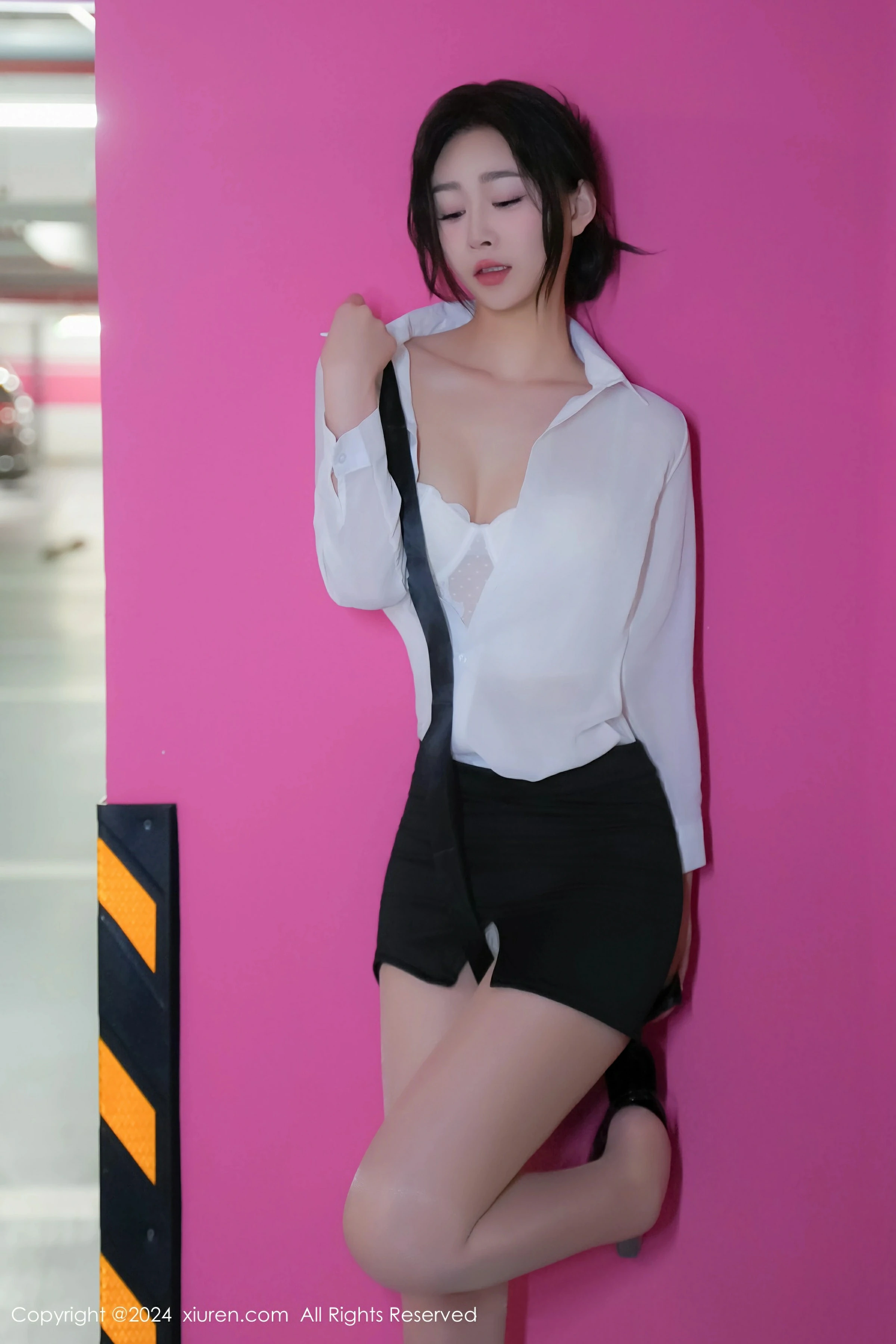  XiuRen 秀人 No.8613 软糖爱喝奶 [68P]第6张