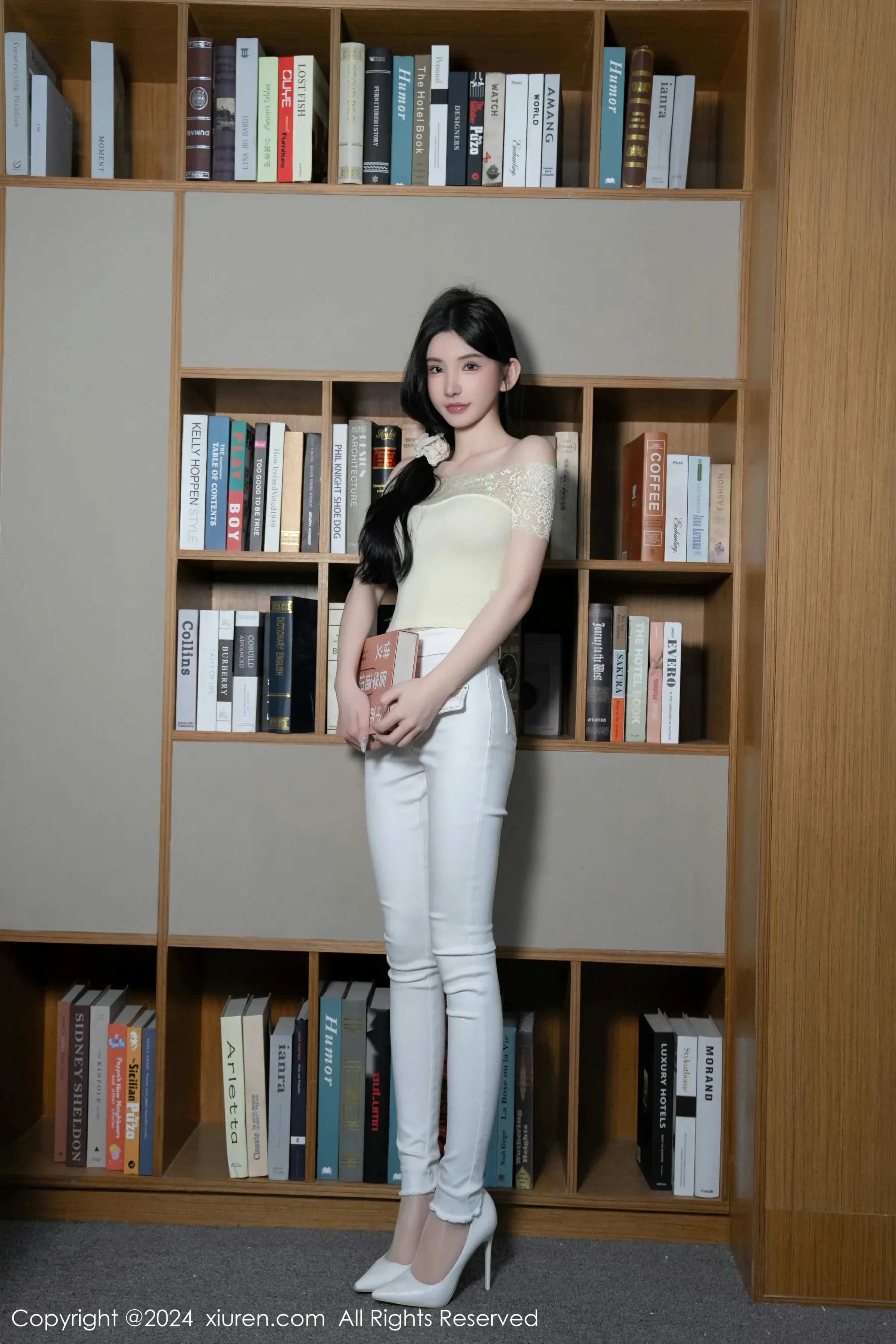  XiuRen 秀人 No.8633 周于希Sally [91P]第7张