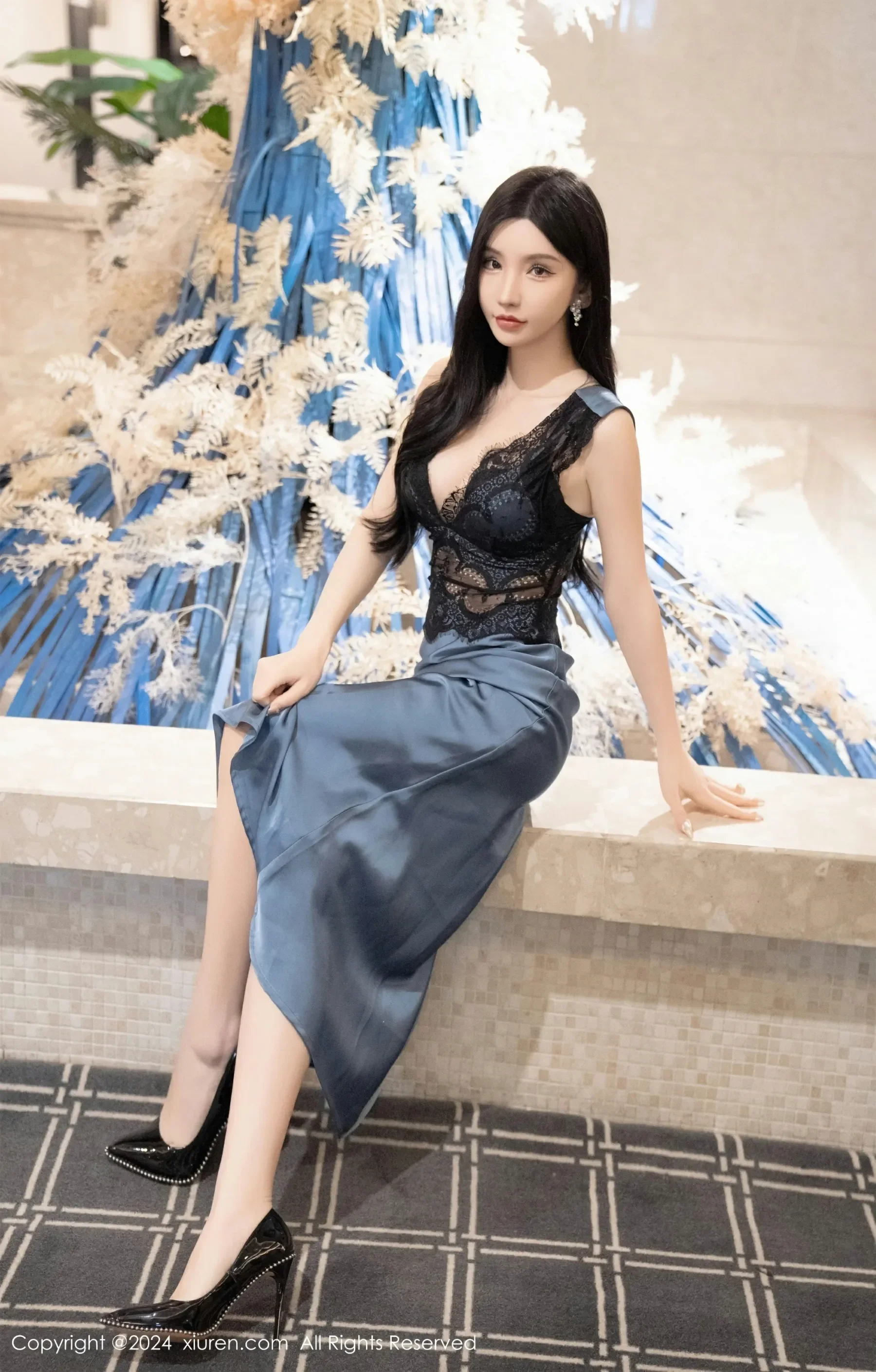  XiuRen 秀人 No.8242 周于希Sally [82P]第6张