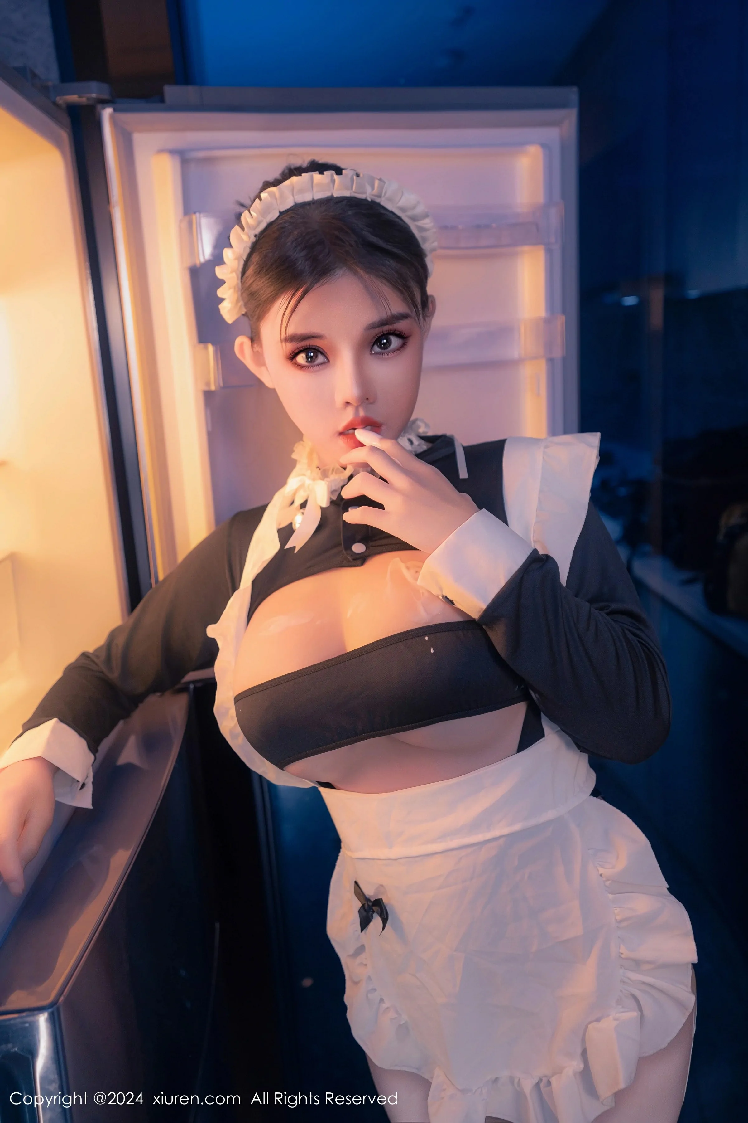  XiuRen 秀人 No.8966 小童颜 新人模特 [80P]第6张