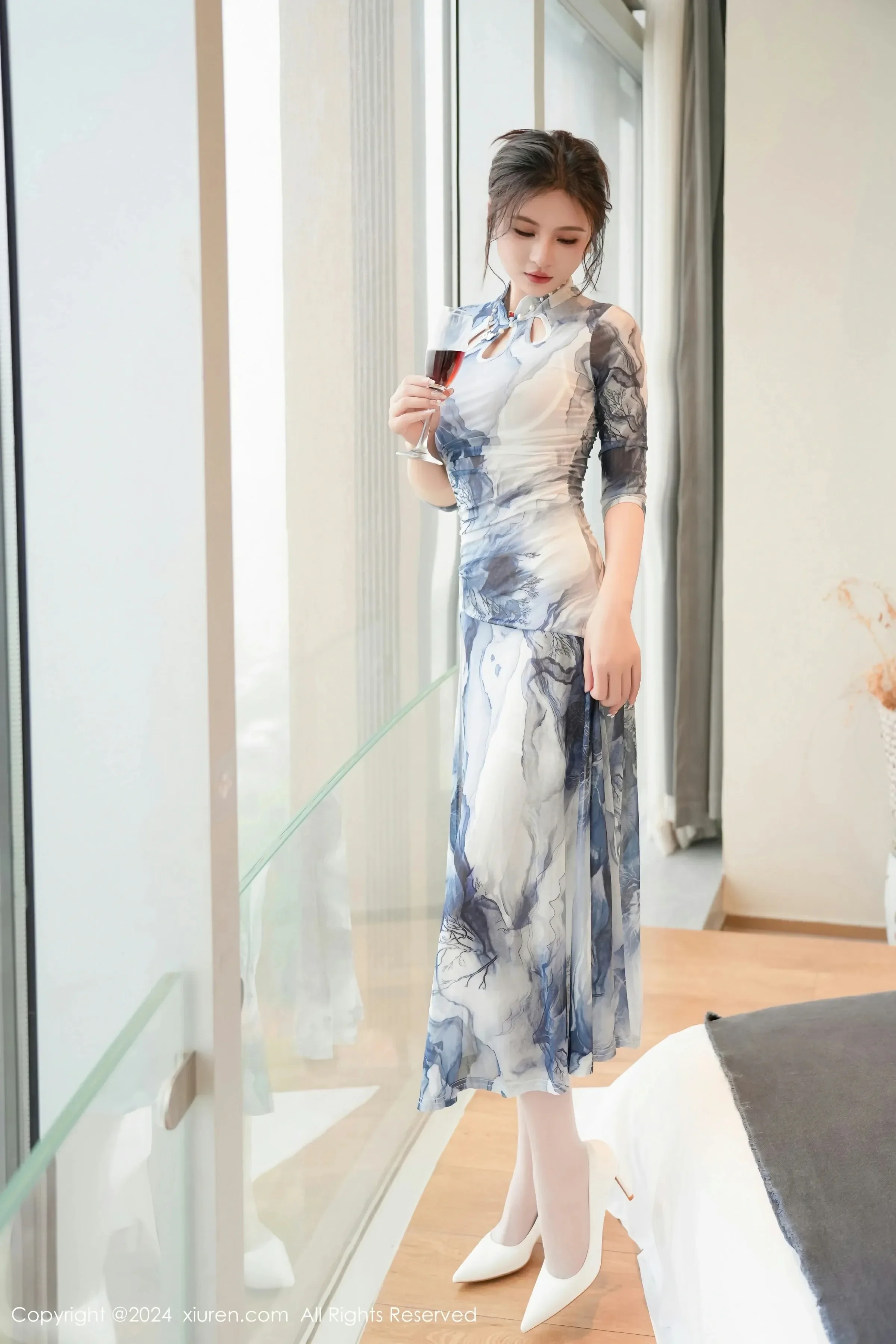  XiuRen 秀人 No.8587 Emily尹菲 [117P]第2张