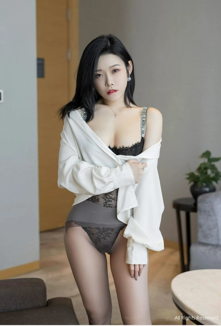  XiuRen 秀人 No.9329 luvian本能 [42P]