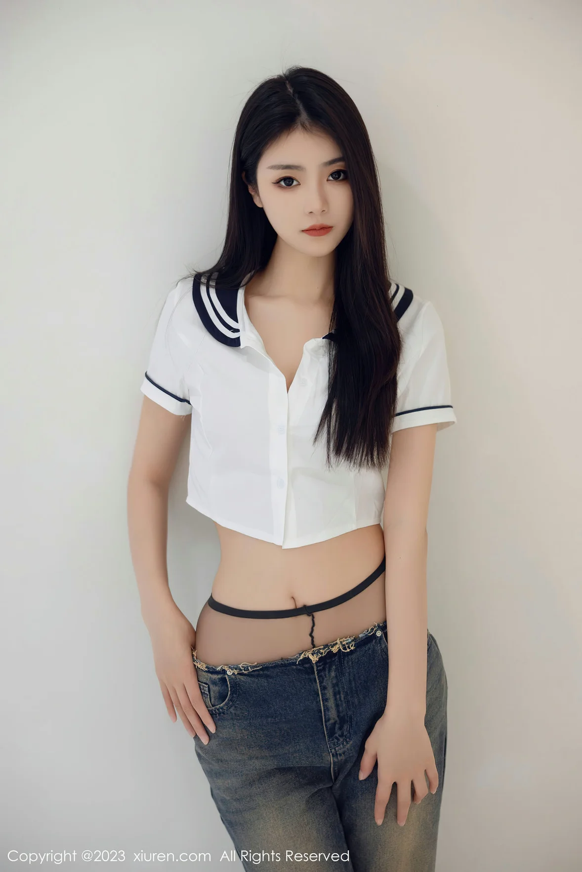  XiuRen 秀人 No.7027 可樂Vicky 魅惑黑丝性感写真 [83P]