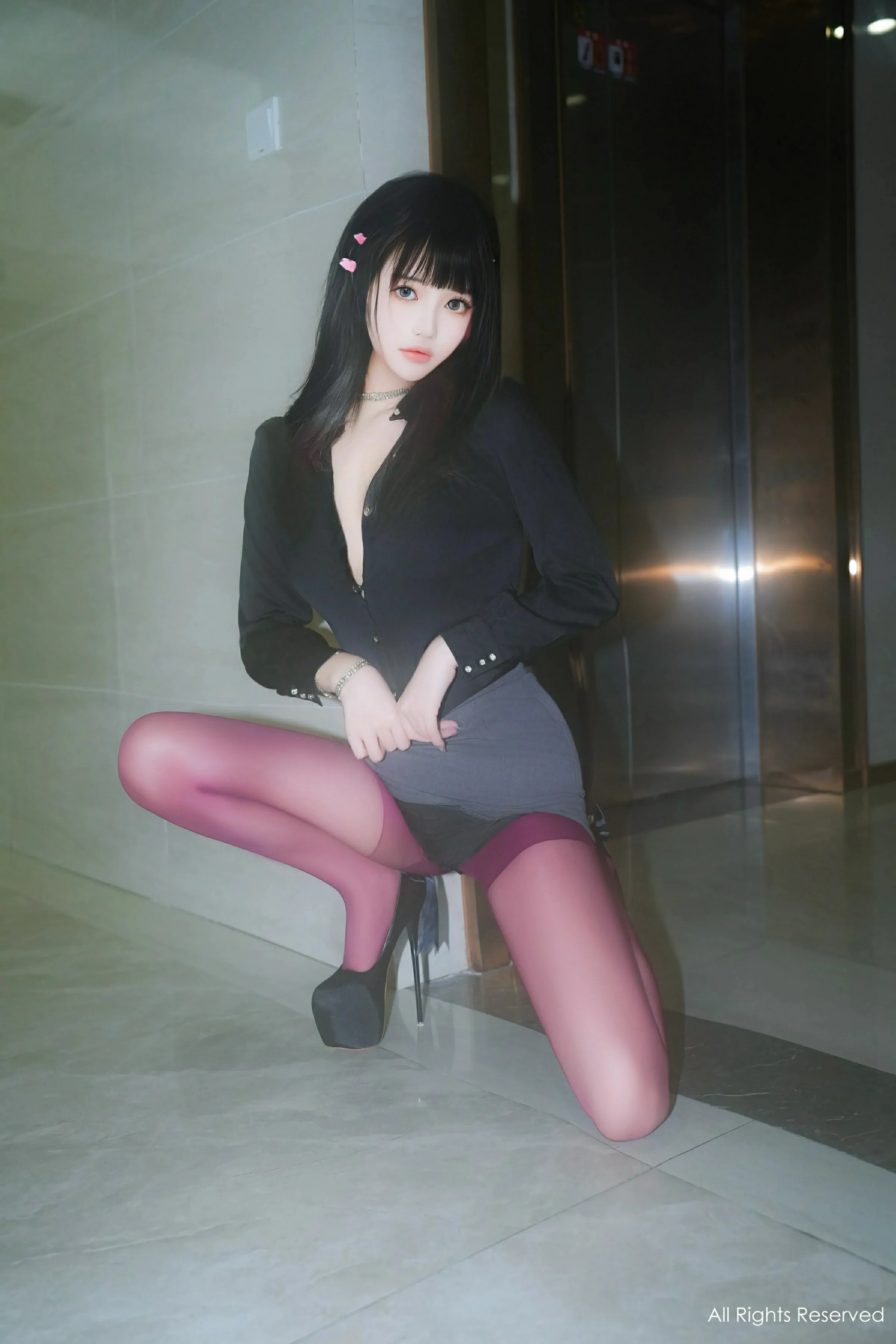  XiuRen 秀人 No.9142 小兔纯纯 新人模特 [78P]第3张