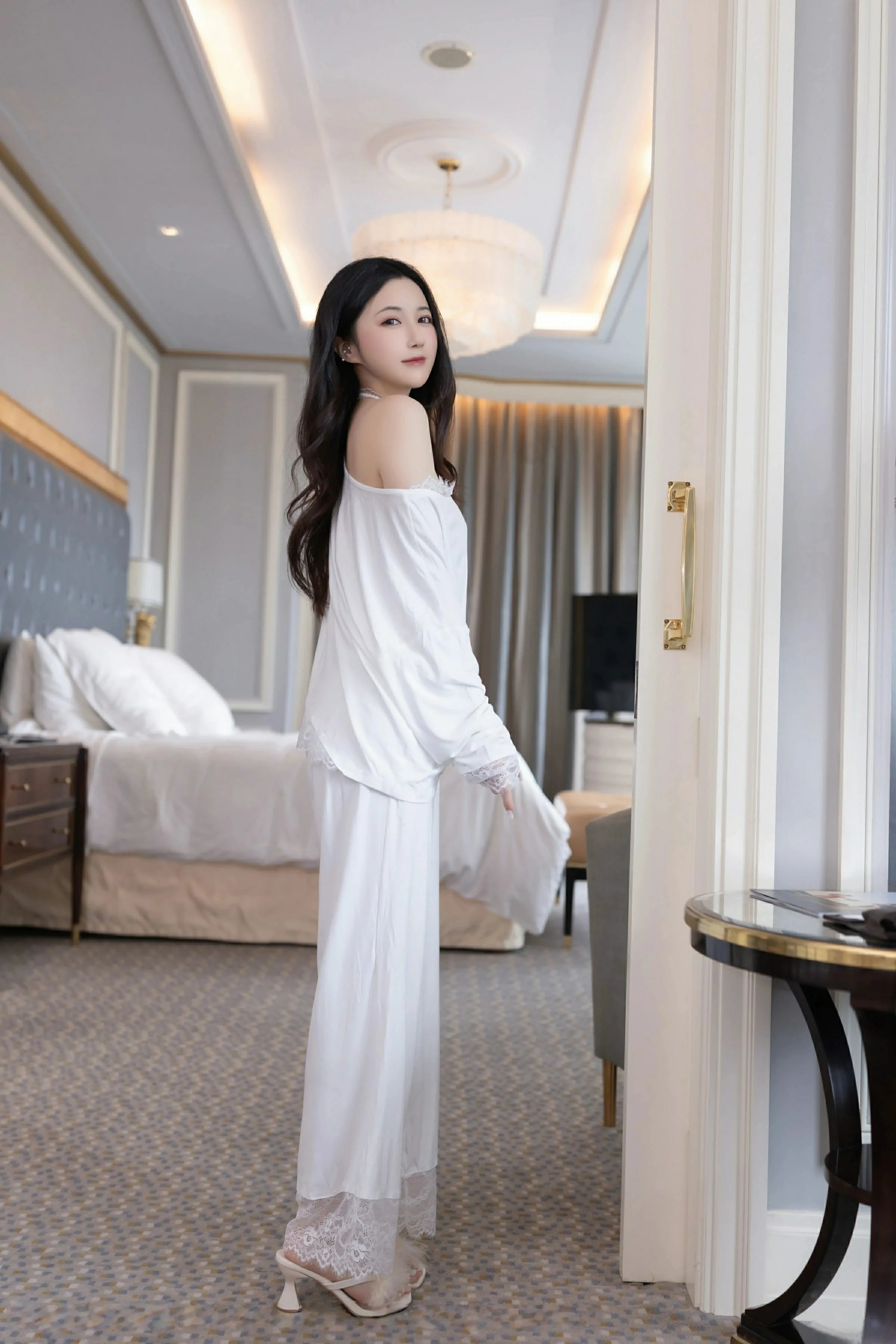  秀人网 No.10445 鱼子酱Fish [81P]第1张