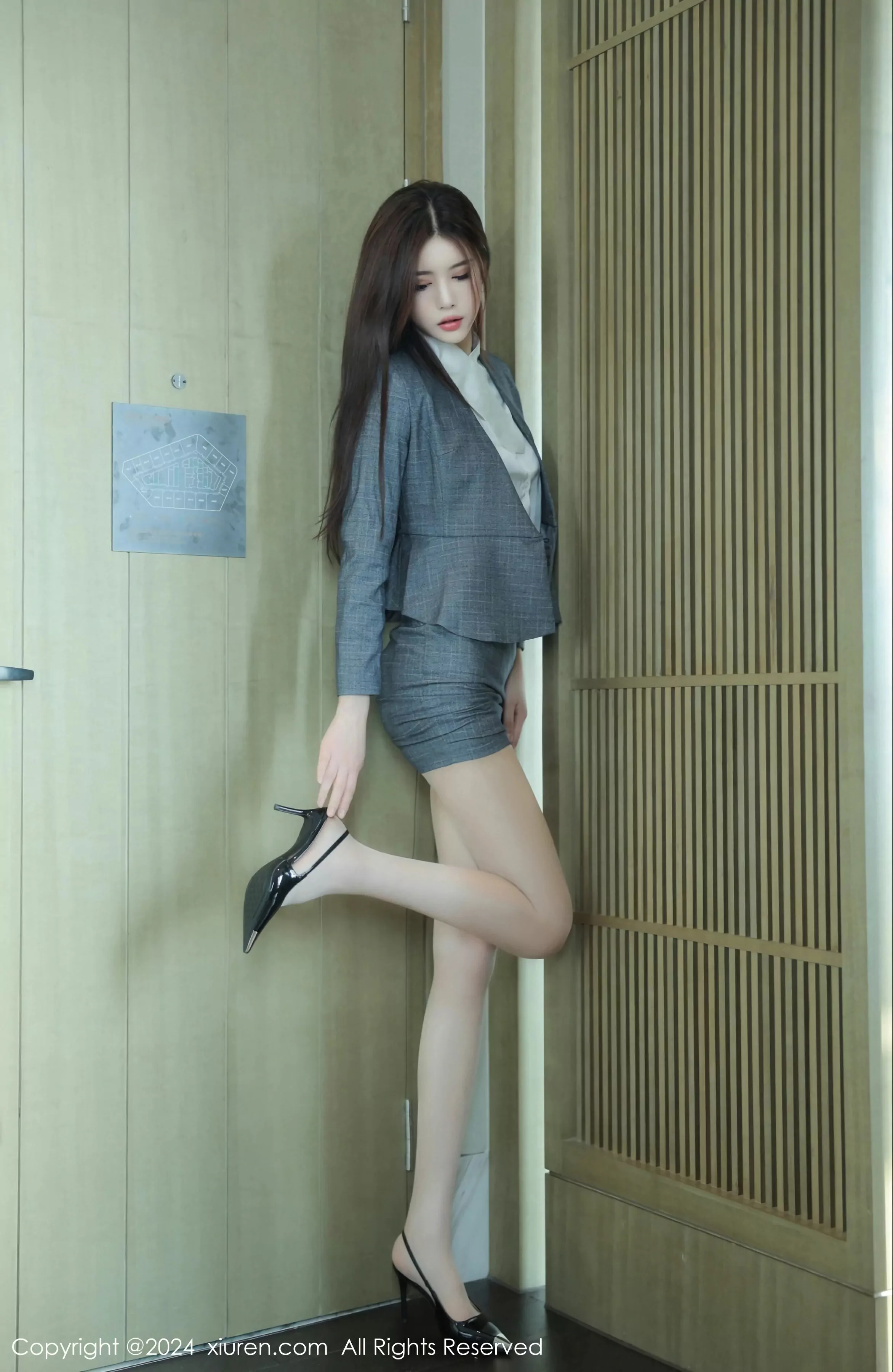  XiuRen 秀人 No.8081 晚苏susu 新人模特 [50P]第3张