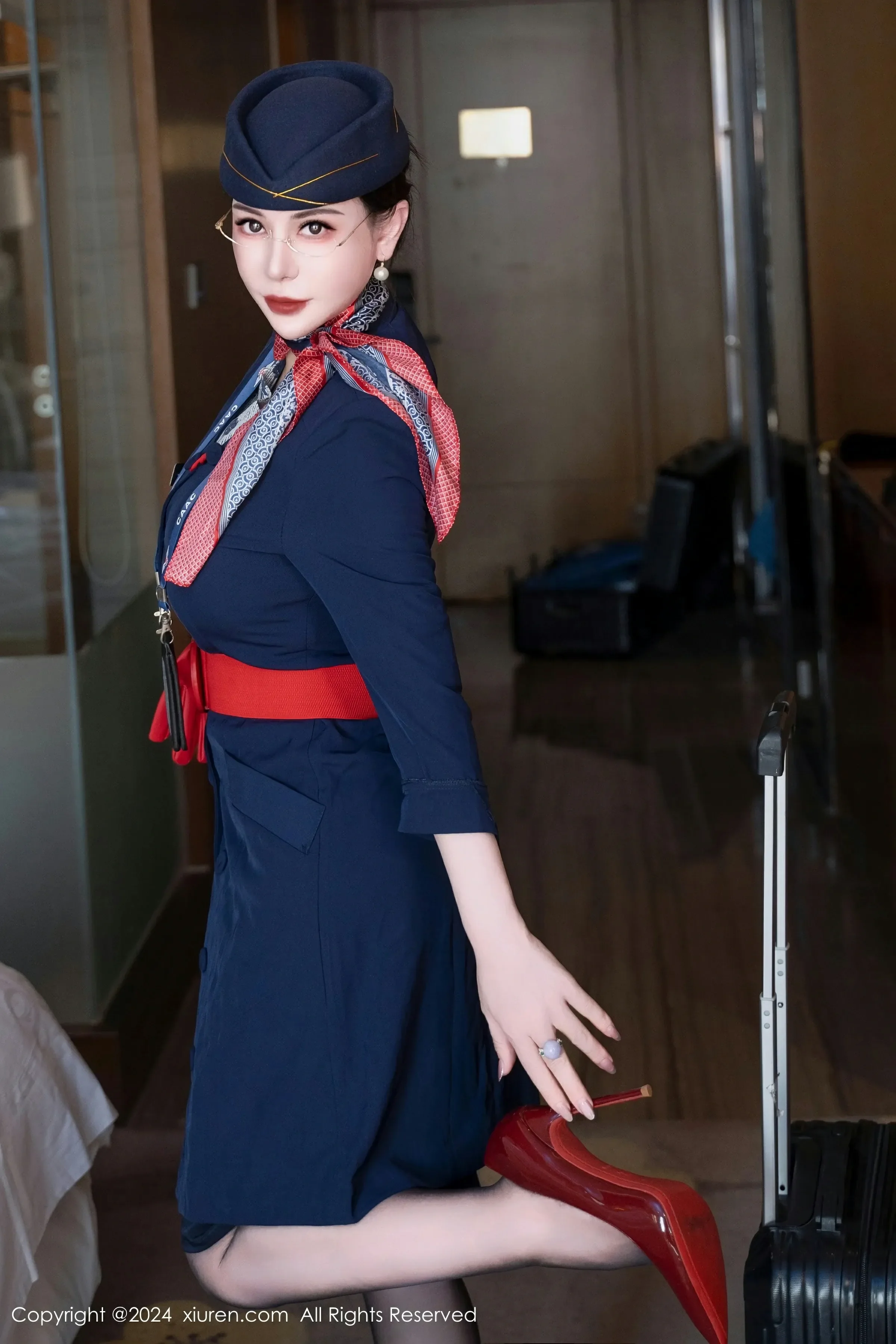  XiuRen 秀人 No.8253 悦悦姐 [75P]第4张