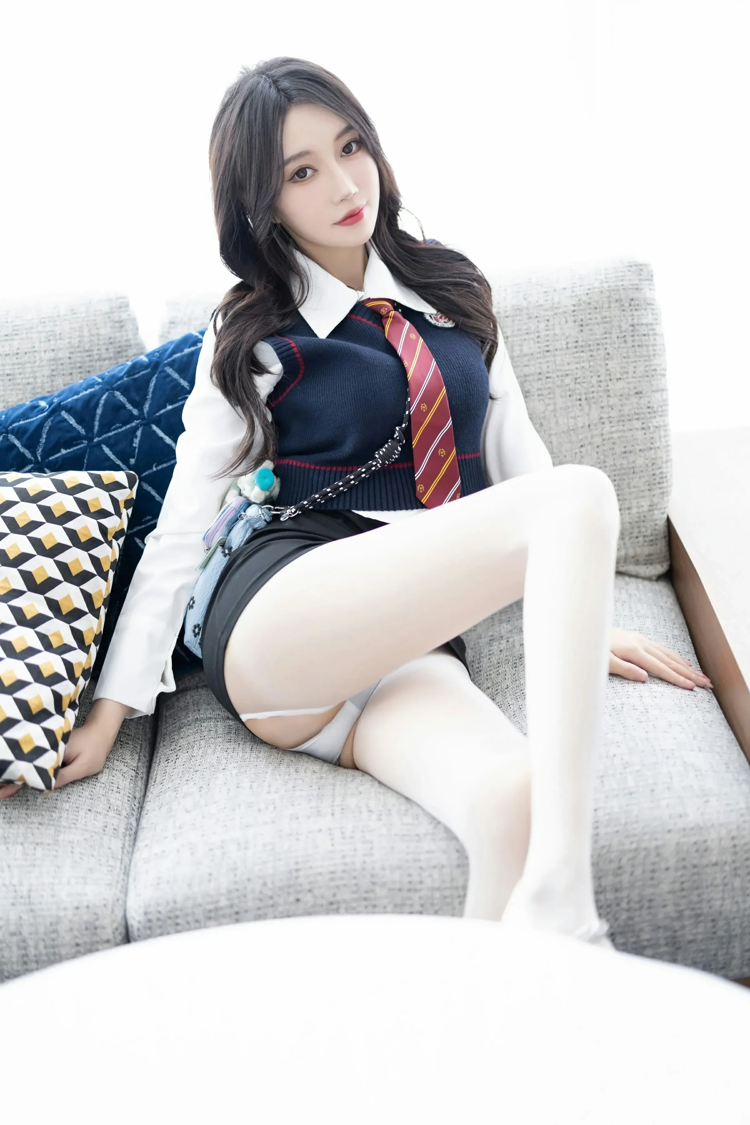  XiuRen 秀人 No.8247 玥儿玥 [82P]第7张