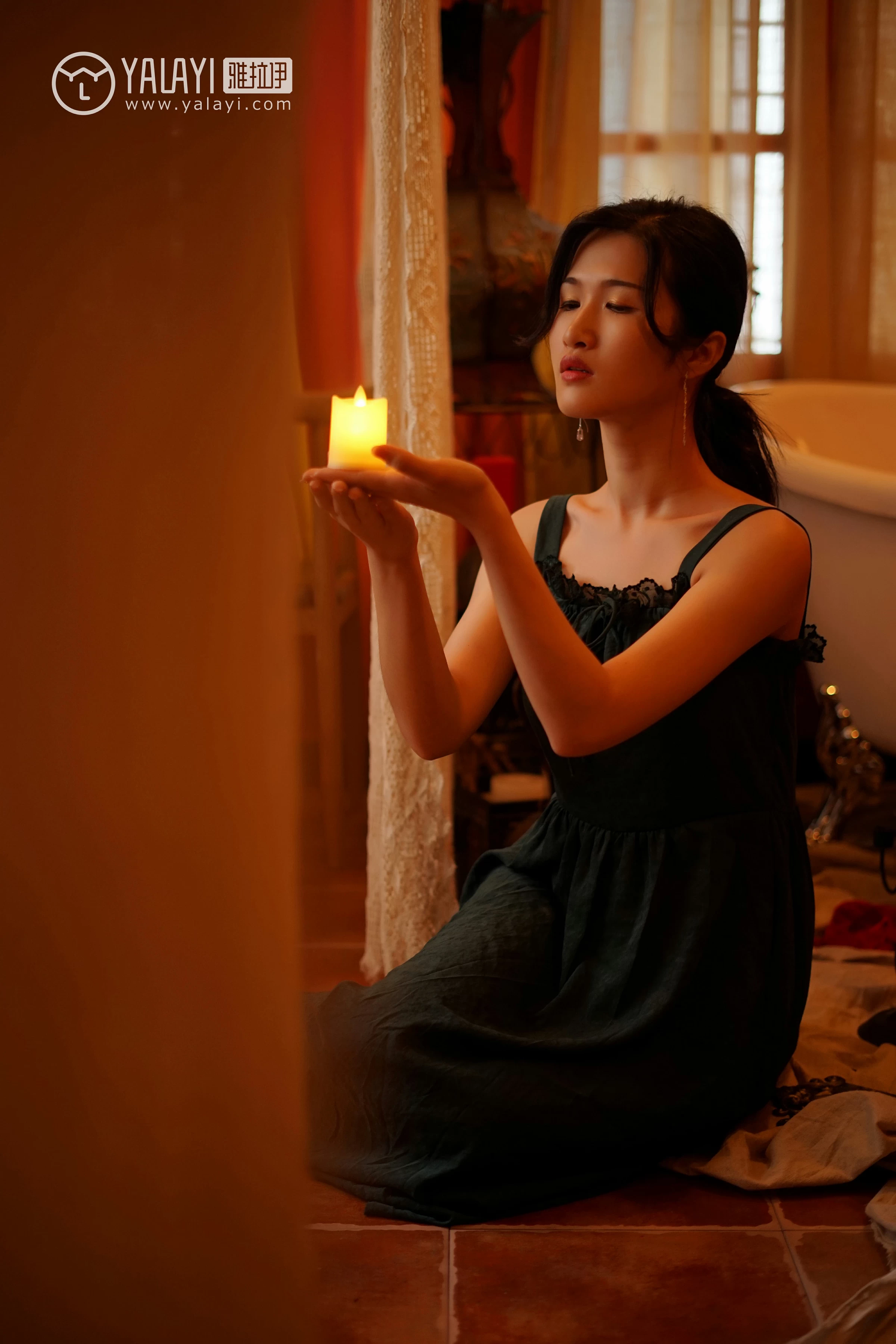 [YALAYI雅拉伊]NO.040 浮光掠影 半梦半醒 塔塔 吊带连衣裙加粉色蕾丝内衣性感私房写真集第9张