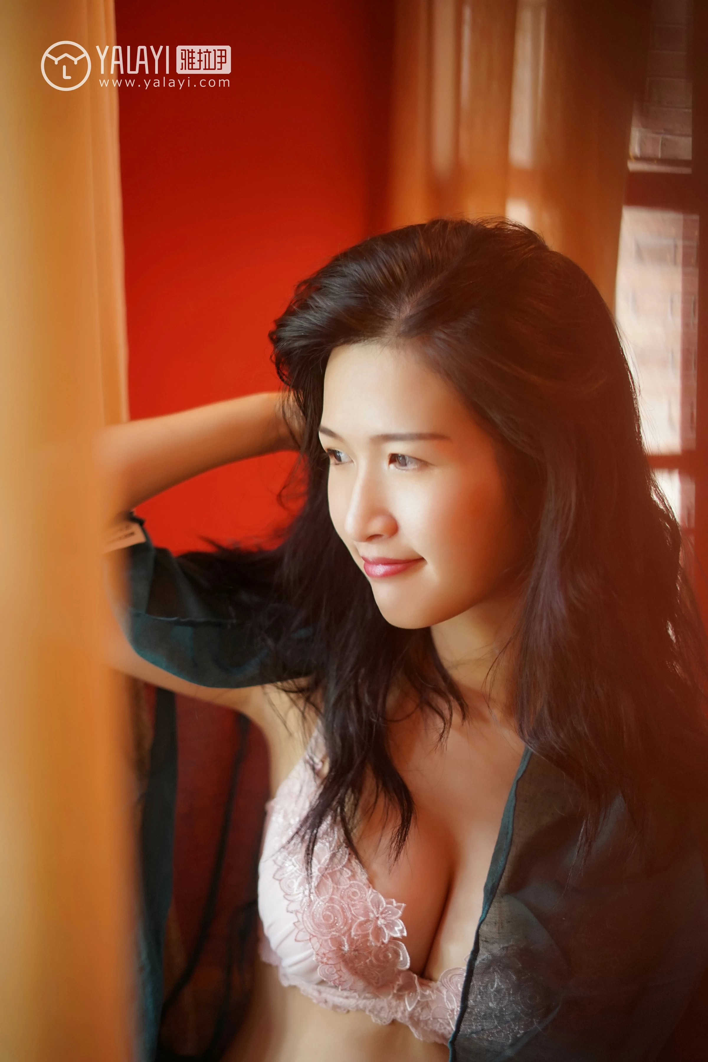 [YALAYI雅拉伊]NO.040 浮光掠影 半梦半醒 塔塔 吊带连衣裙加粉色蕾丝内衣性感私房写真集第13张