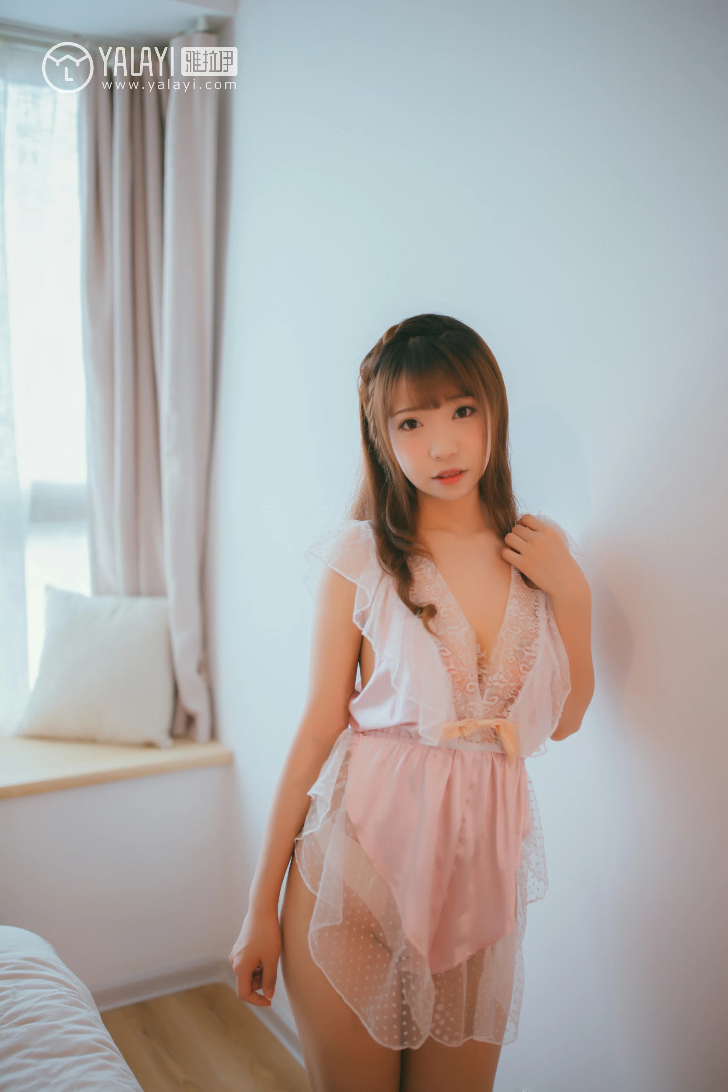 [YALAYI雅拉伊]NO.064 凝望 水花儿 透视情趣内衣与淡蓝色蕾丝睡衣性感私房写真集第5张