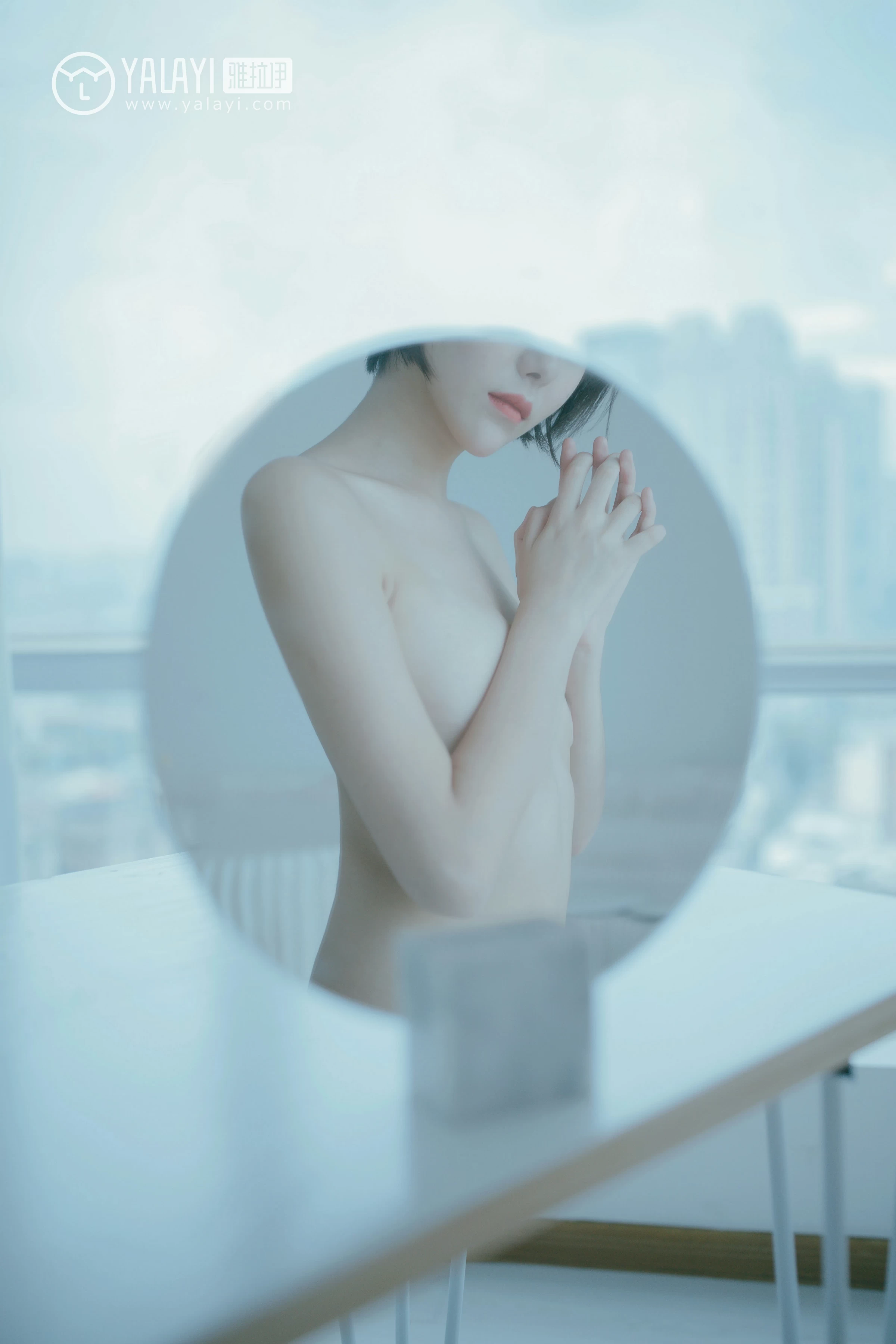 [YALAYI雅拉伊]NO.077 美丽如你 静静 白色衬衫与半裸性感玉体私房写真集第8张