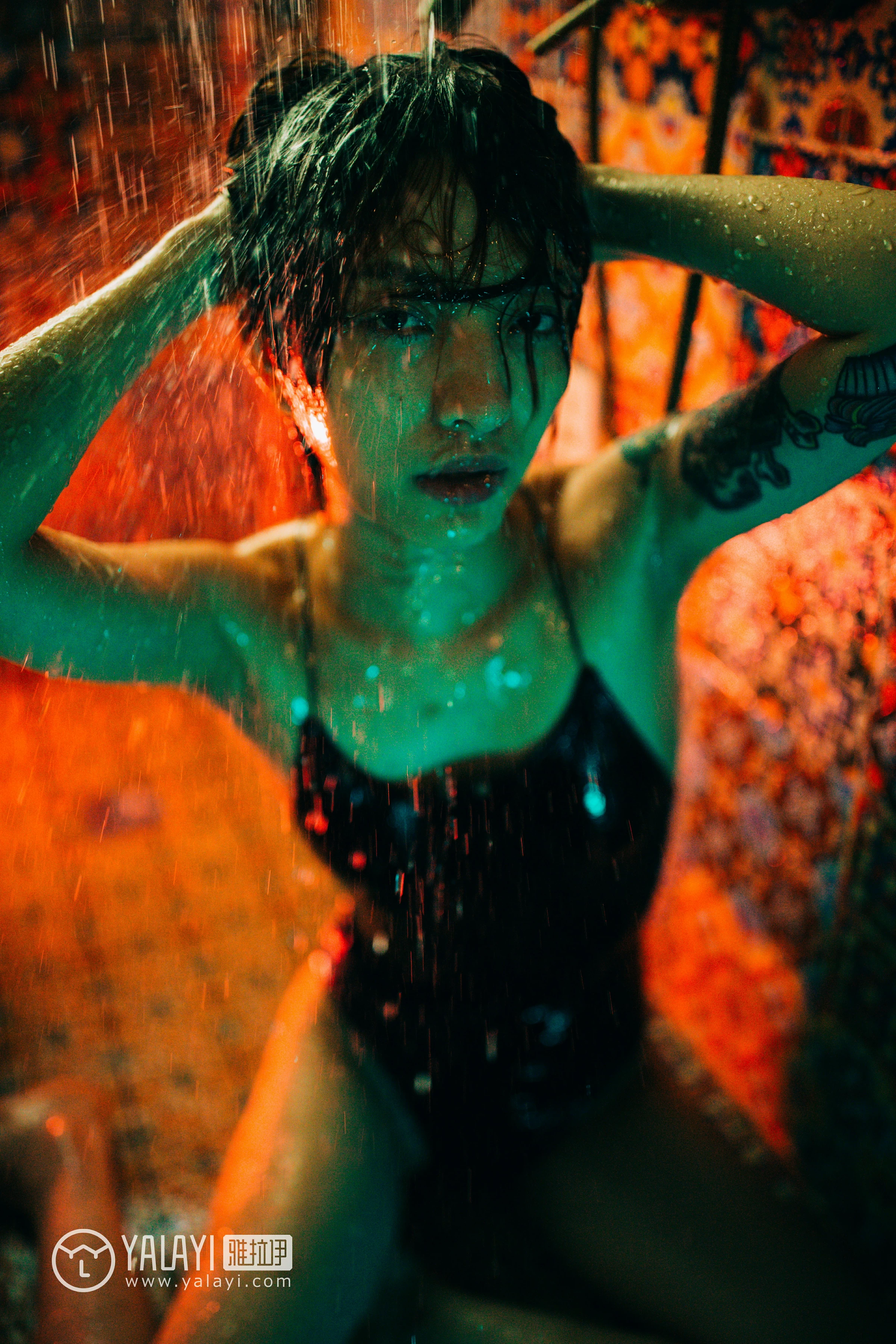 [YALAYI雅拉伊]NO.085 光 李木木 黑色连体比基尼泳装湿身诱惑性感私房写真集第11张